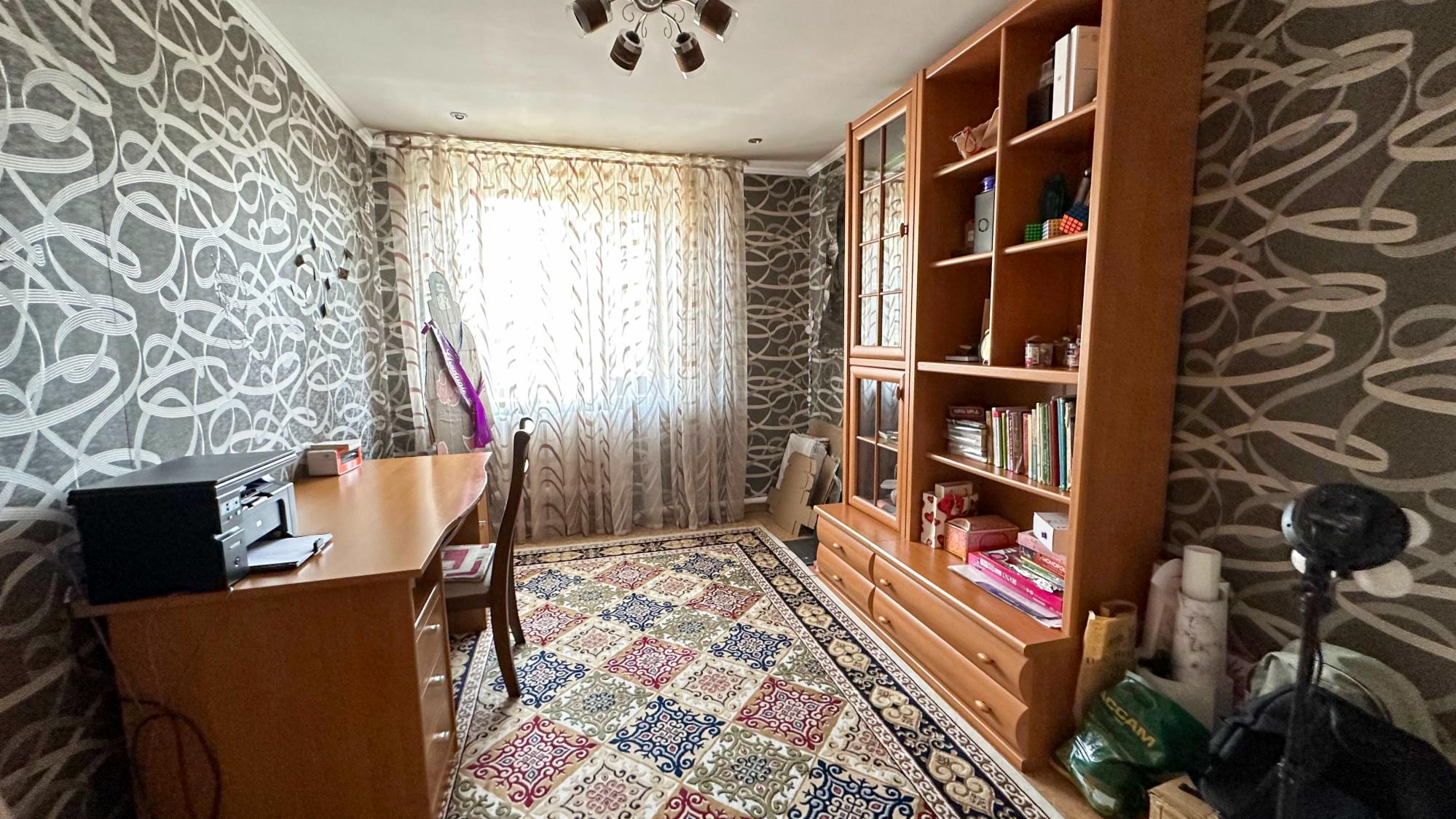 7-комнантный квартира, 263.0 м²,Базарбаева за 75 000 000