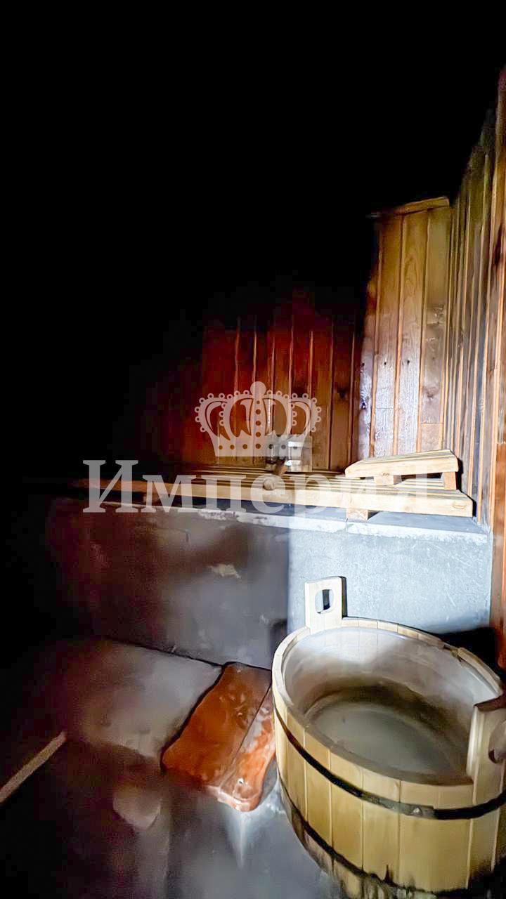 5-комнантный квартира, 240.0 м²,Жансугурова за 28 000 000