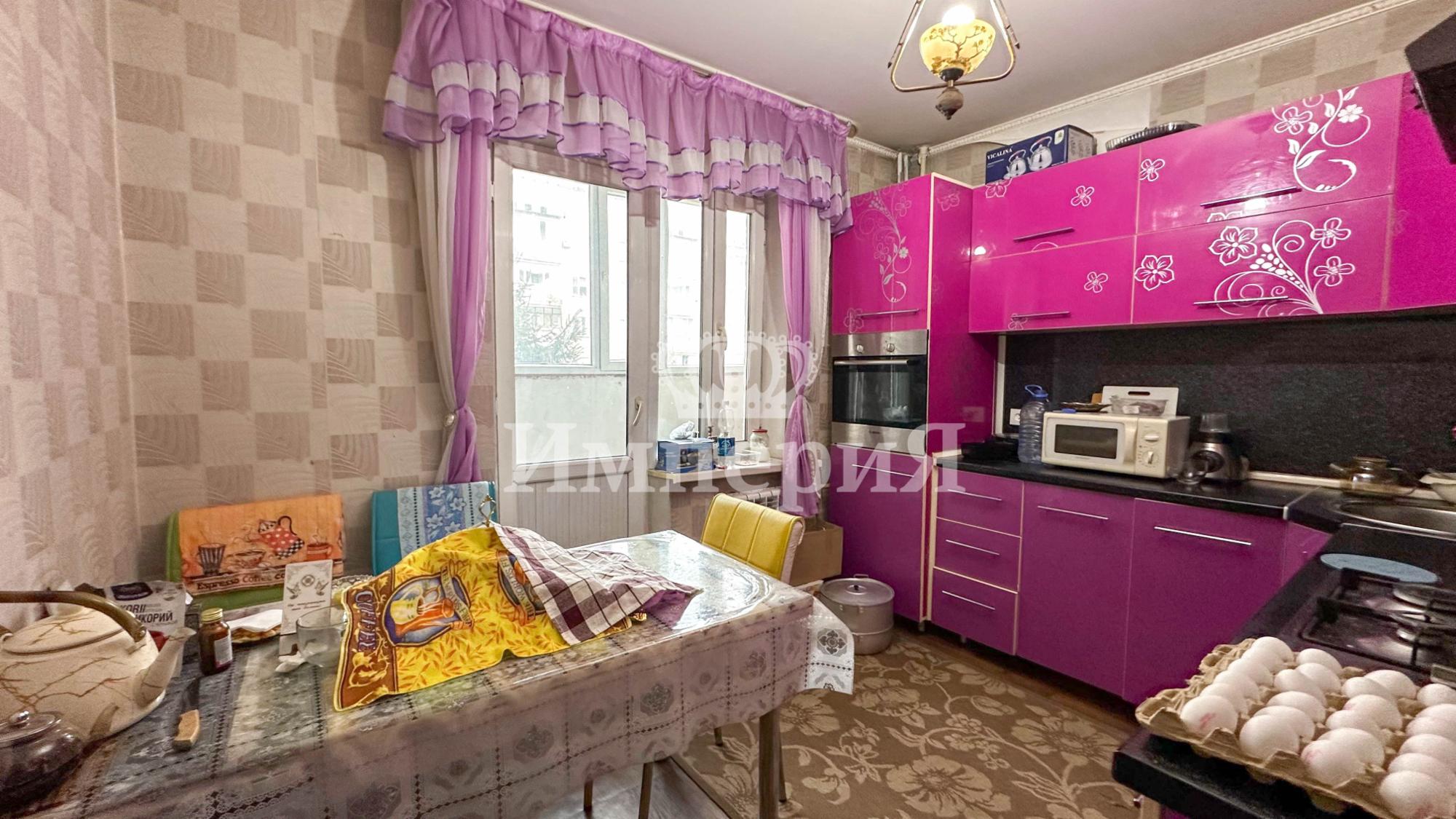 4-комнантная квартира, 87.0 м²,Муратбаева за 28 300 000