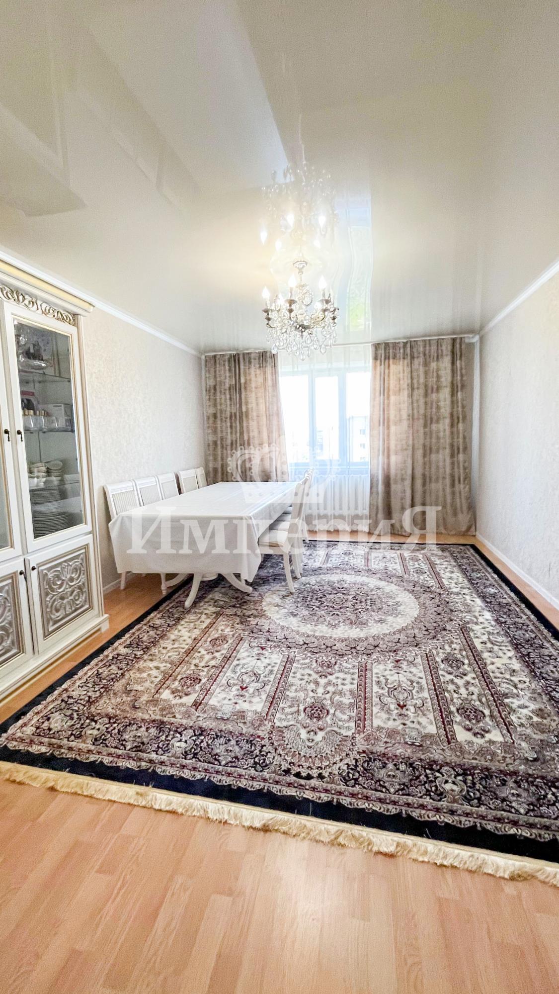 4-комнантная квартира, 98.0 м²,4 мкр за 27 600 000