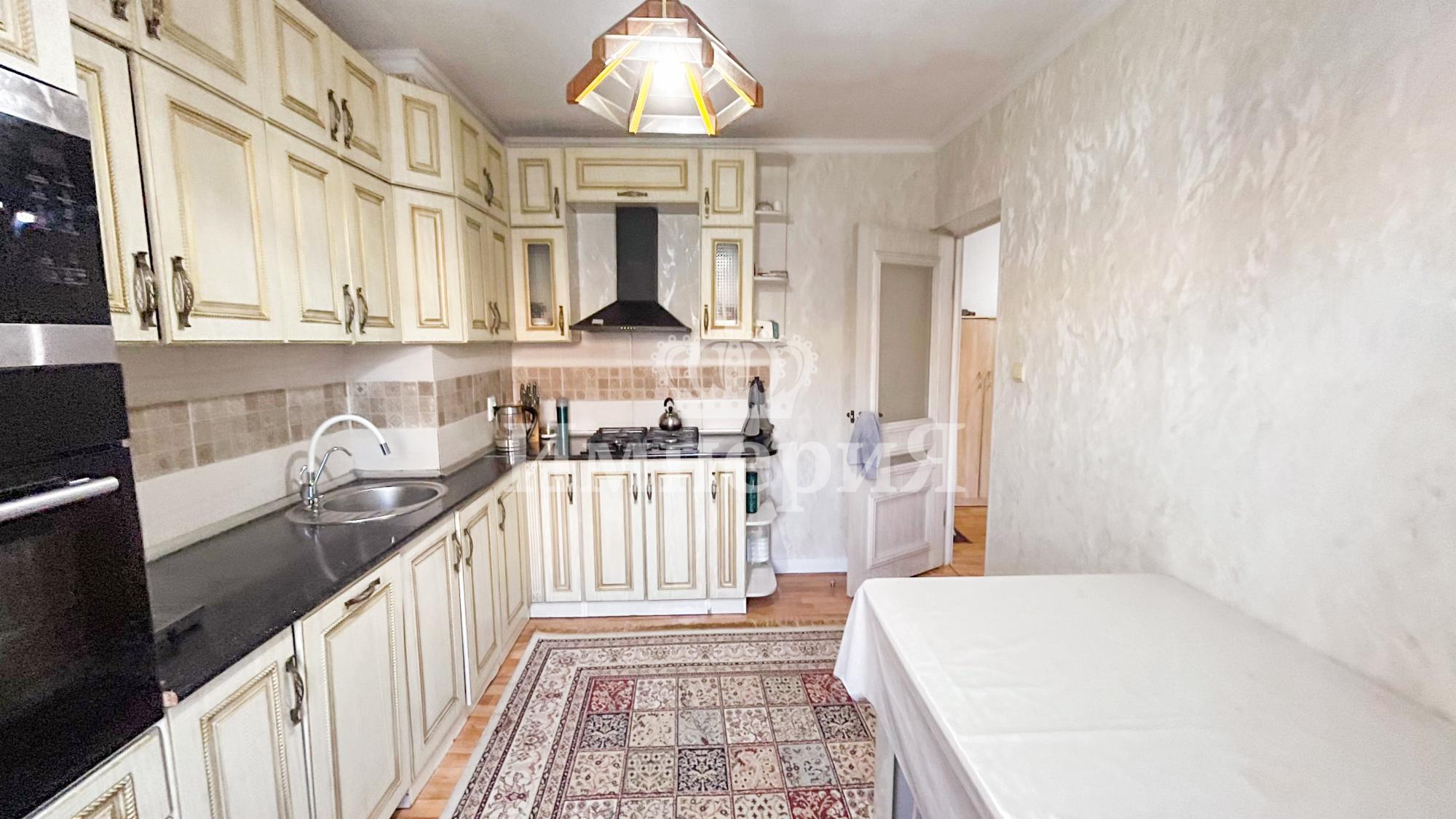 4-комнантная квартира, 81.0 м²,Военный городок за 29 900 000