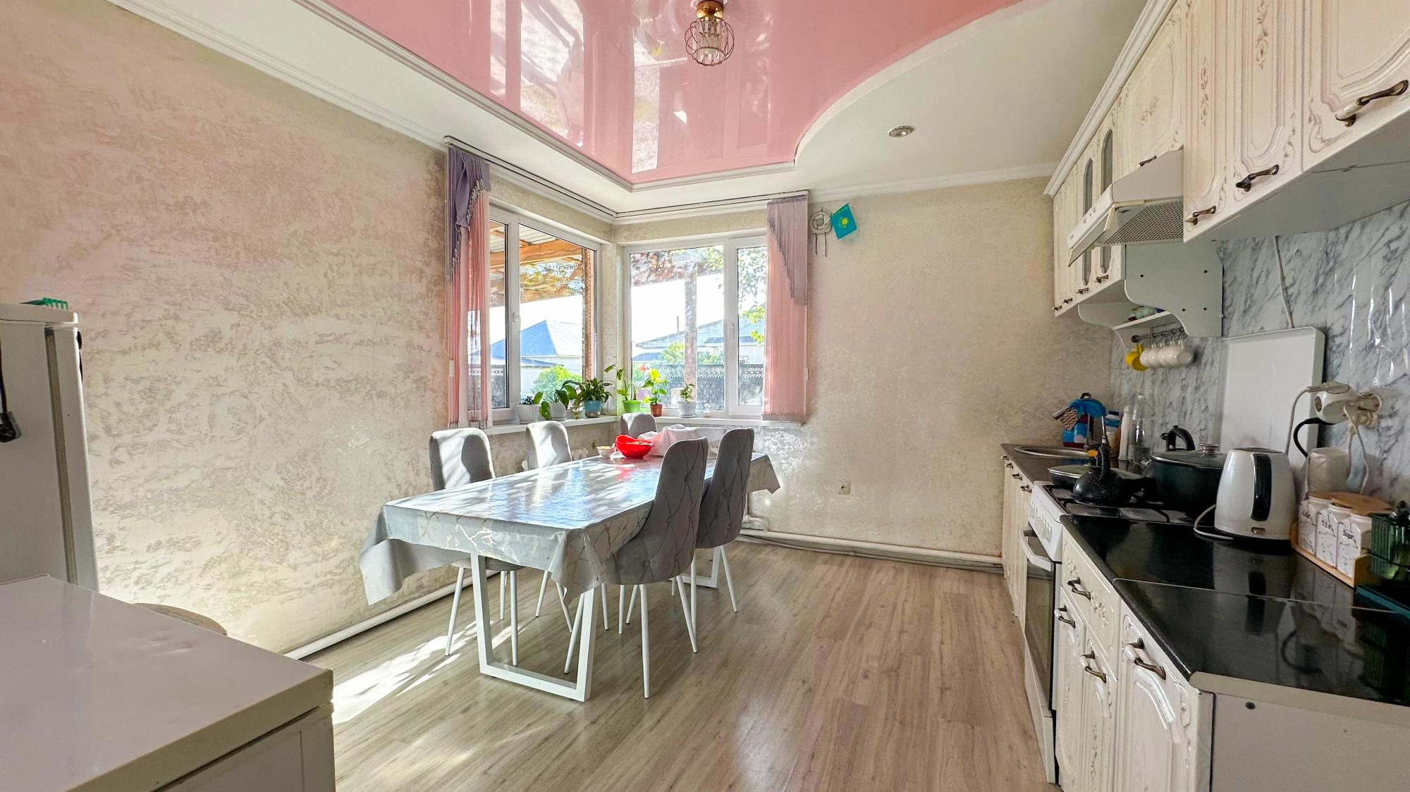 4-комнантный квартира, 104.0 м²,Озтурик за 34 000 000