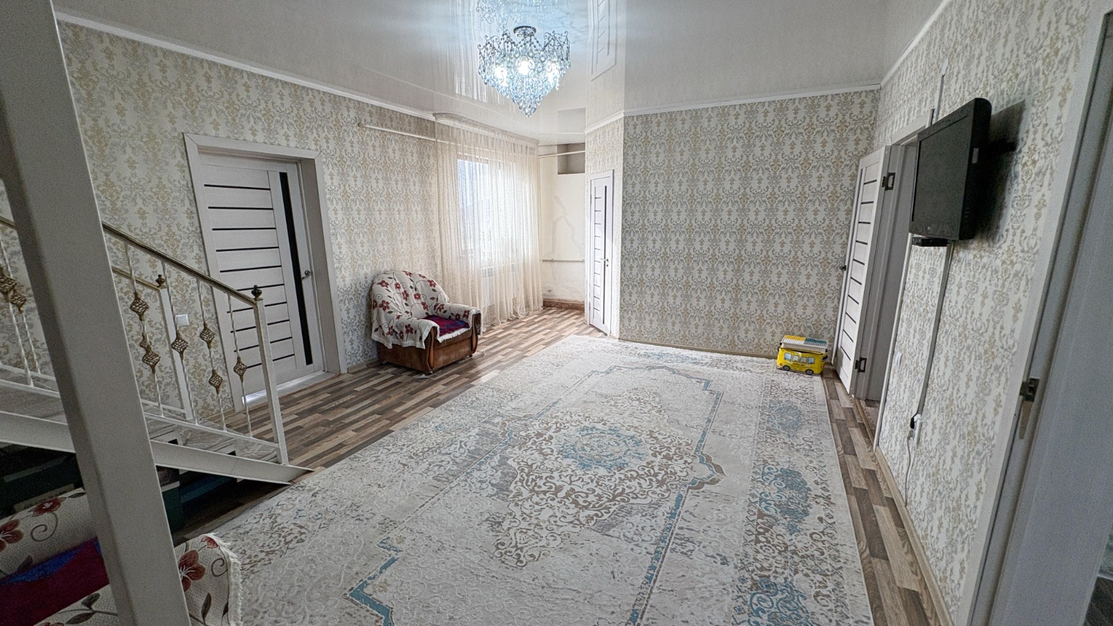 7-комнантный квартира, 248.4 м²,Жана жол за 30 000 000
