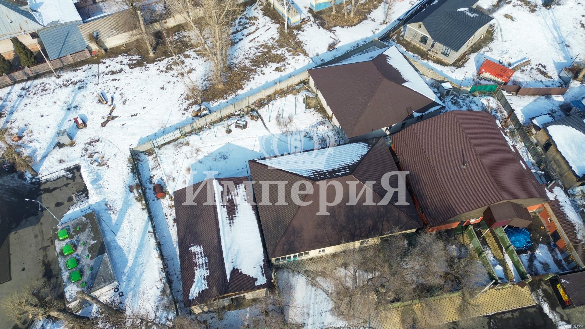3-комнантный квартира, 306.0 м²,Абая за 30 000 000