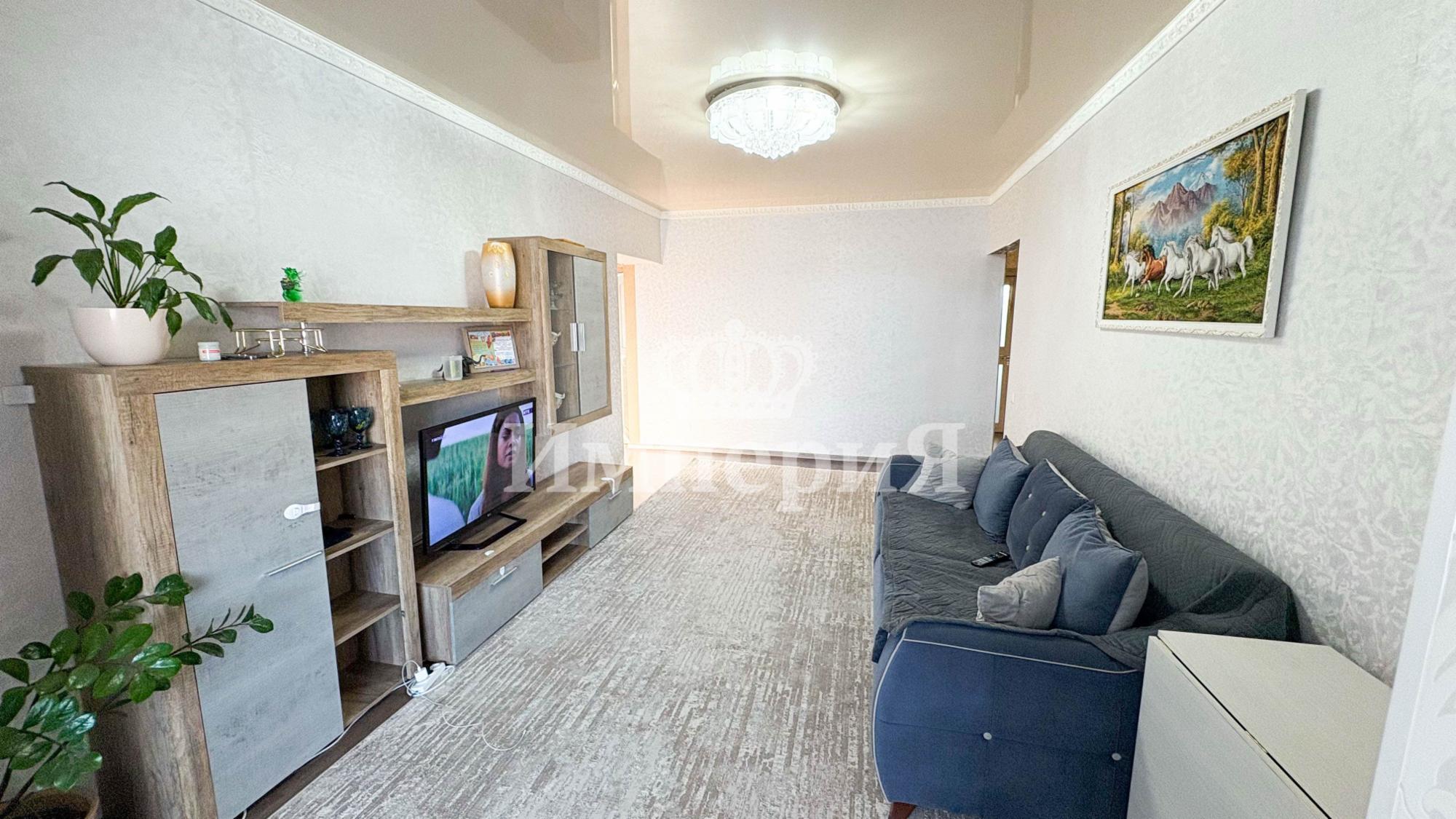 4-комнантная квартира, 86.0 м²,4 мкр за 25 000 000