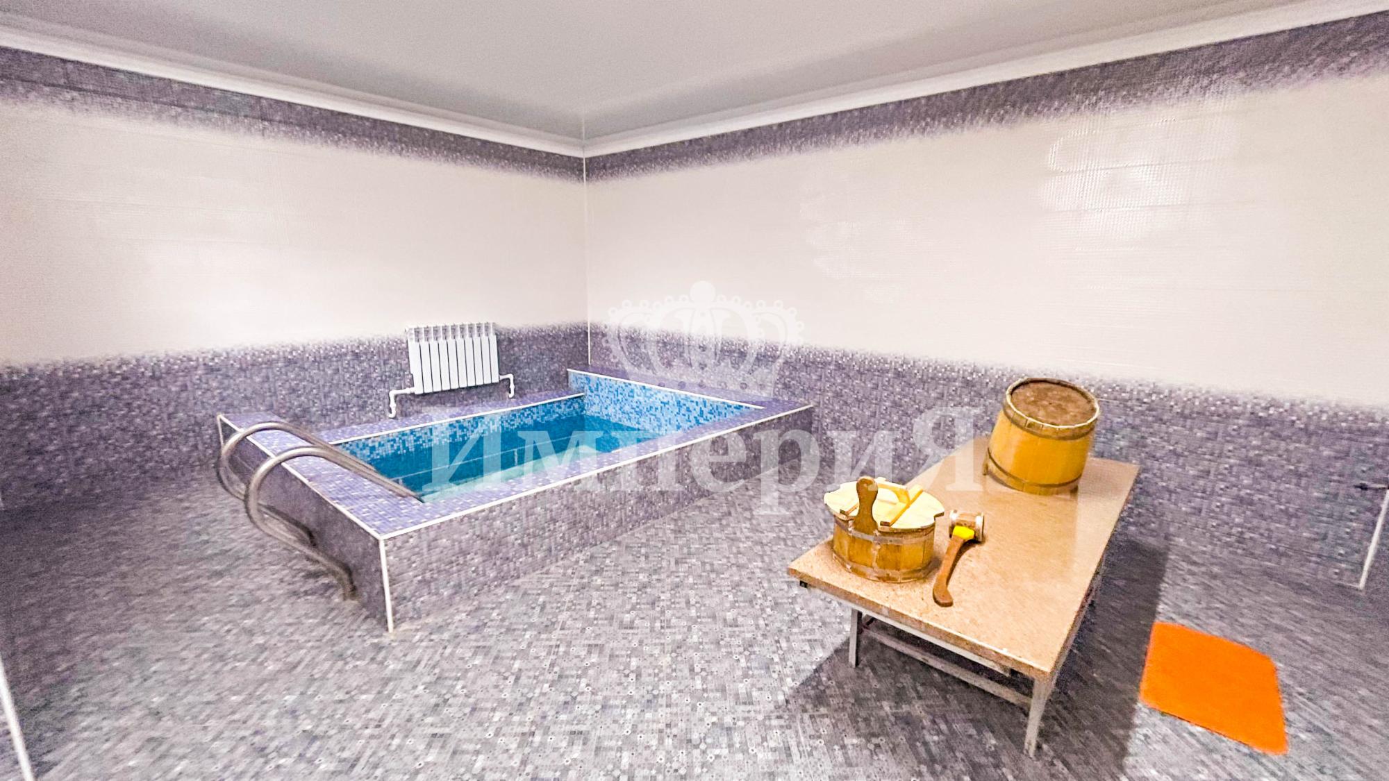 8-комнантный квартира, 557.0 м²,Желтоксан за 250 000 000