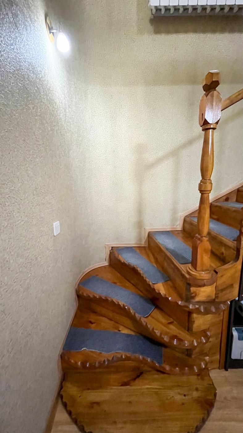 6-комнантный квартира, 250.0 м²,Акын Сара за 50 000 000