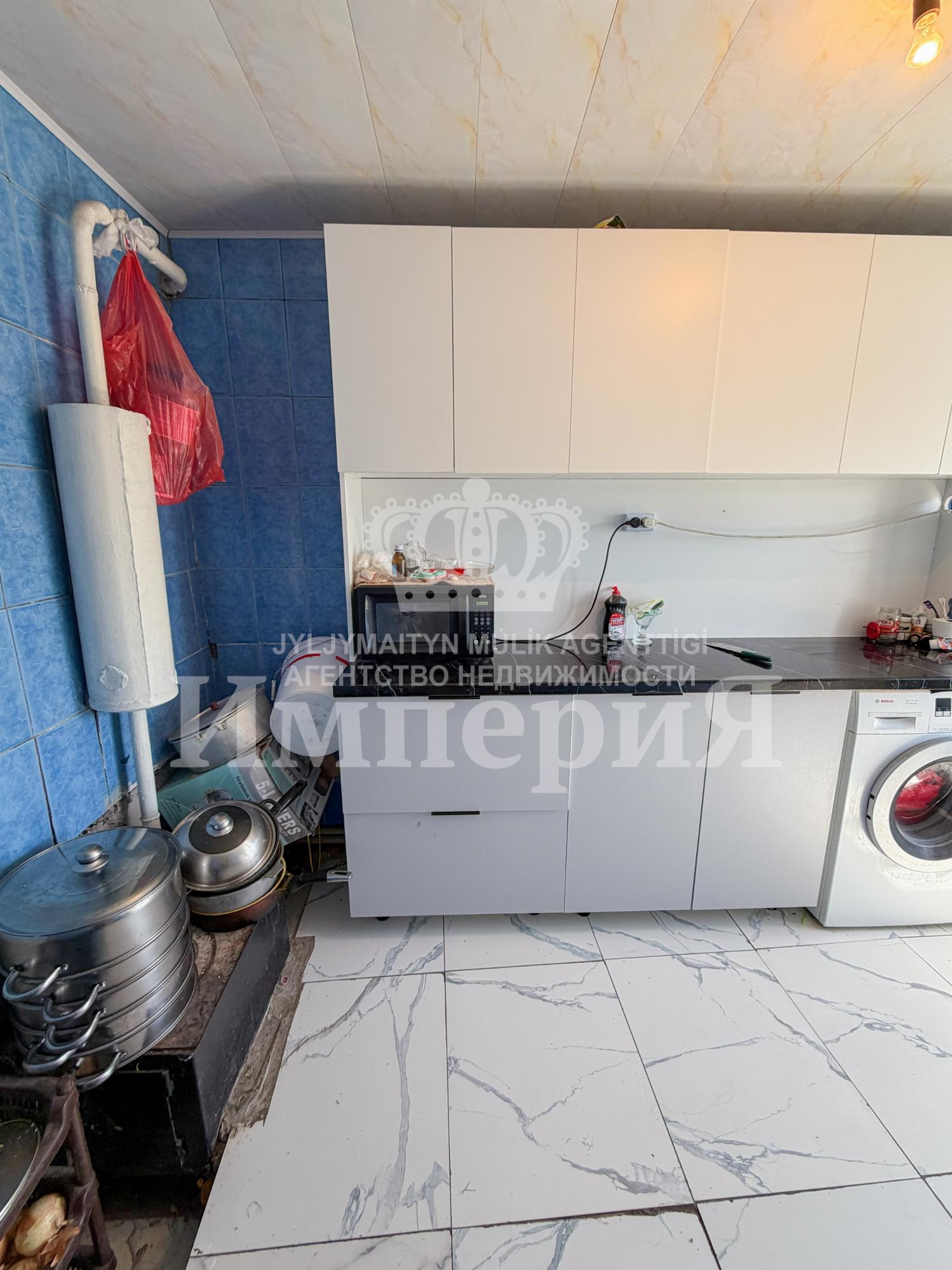 4-комнантный квартира, 63.0 м²,Бугор за 13 000 000