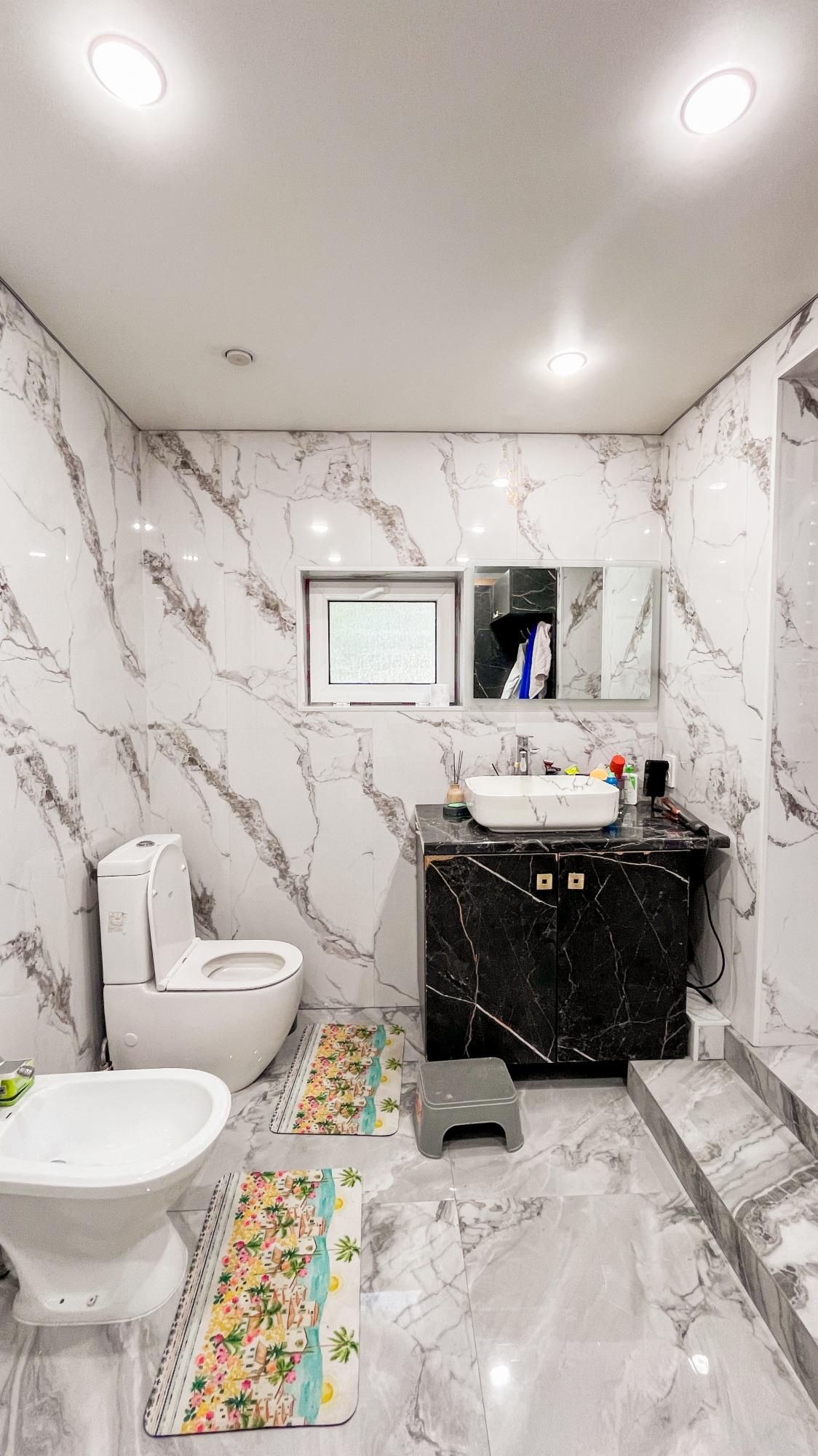 5-комнантный квартира, 200.0 м²,Рустембекова за 64 000 000