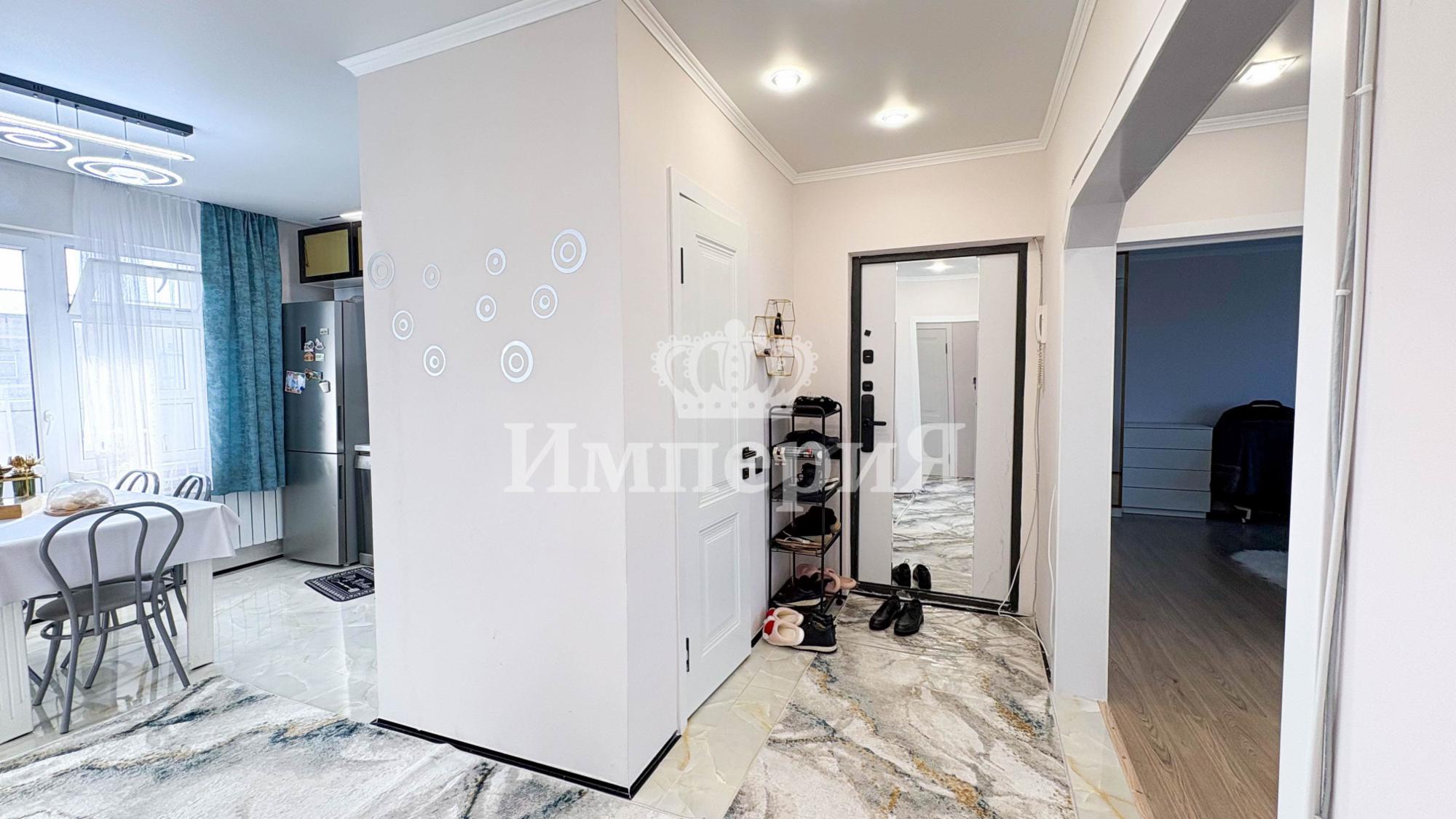 4-комнантная квартира, 92.0 м²,3 мкр за 32 000 000