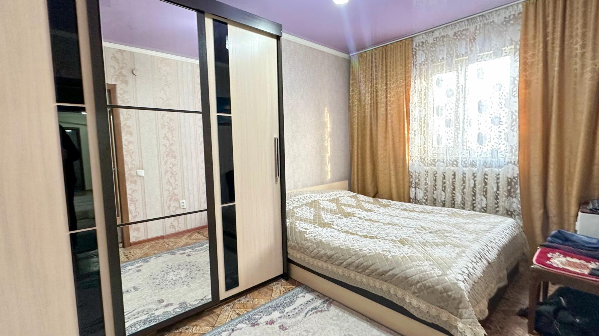 4-комнантный квартира, 140.0 м²,Абая за 24 500 000