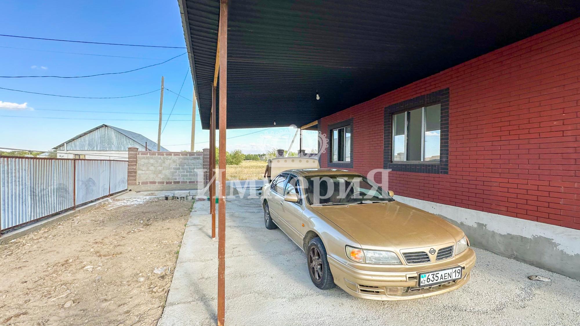 3-комнантный квартира, 243.0 м²,Мукашева за 27 000 000