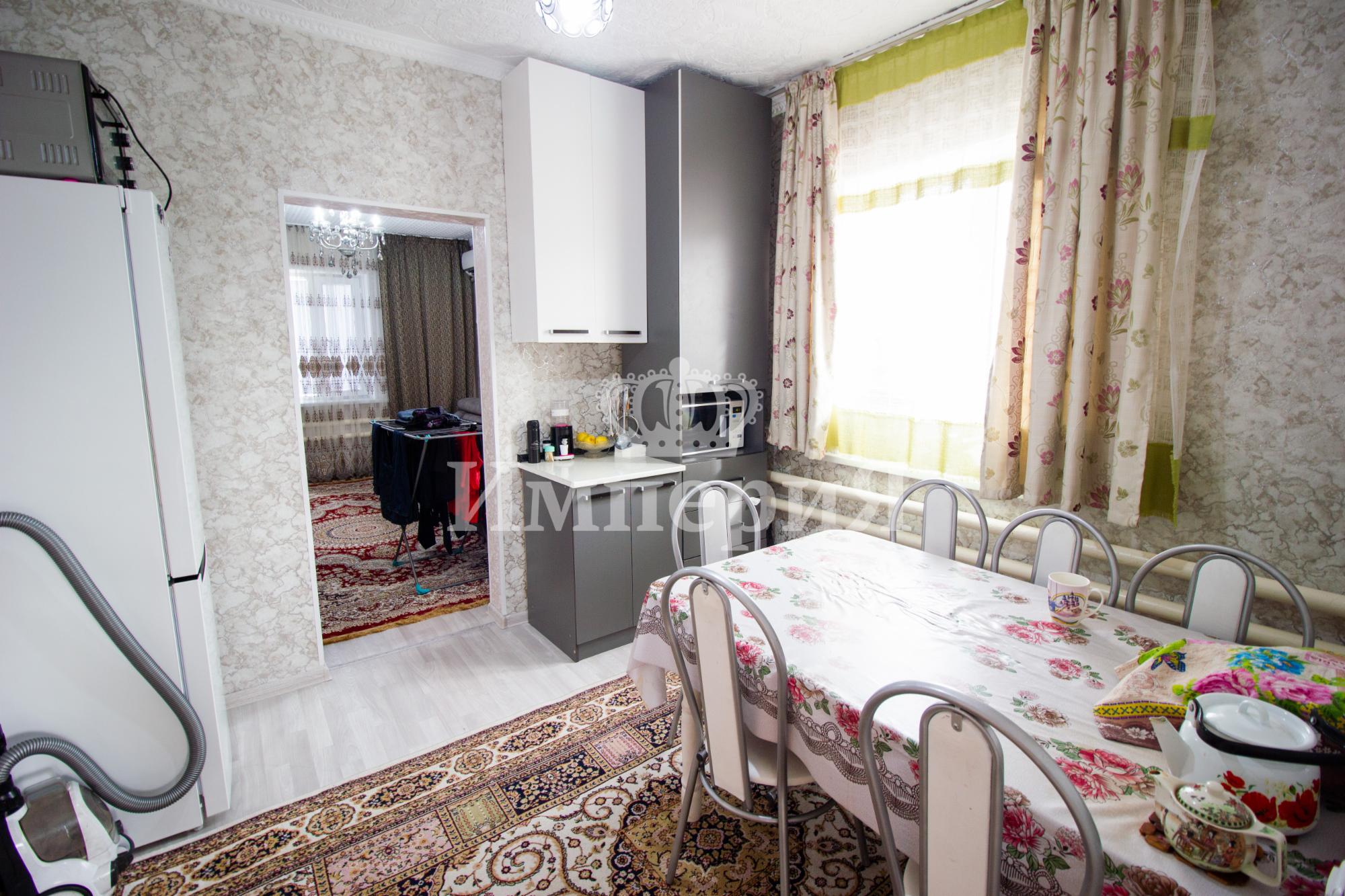 4-комнантная квартира, 68.0 м²,Асановой за 15 000 000