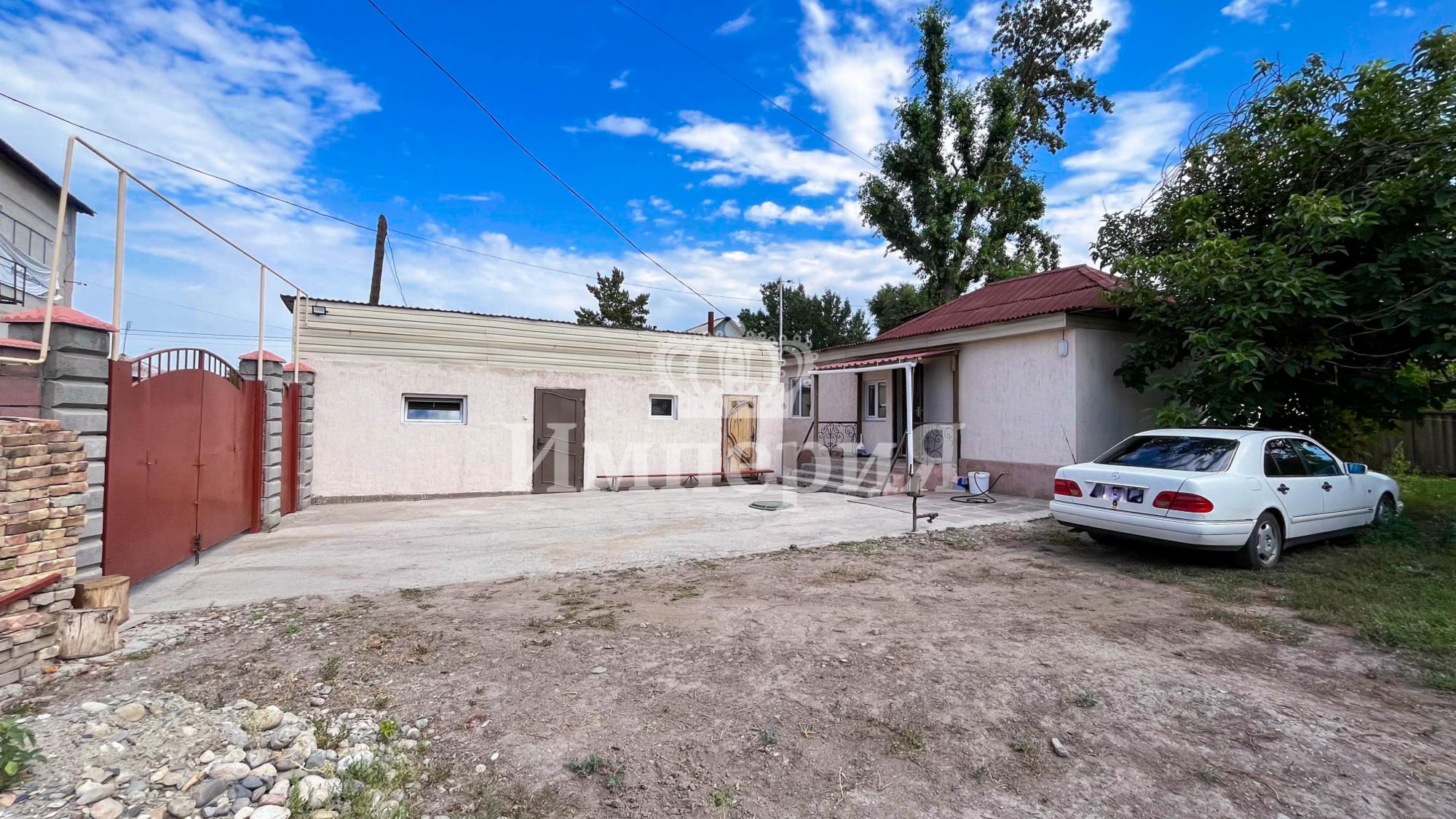 4-комнантный квартира, 74.0 м²,Брусиловского за 22 000 000