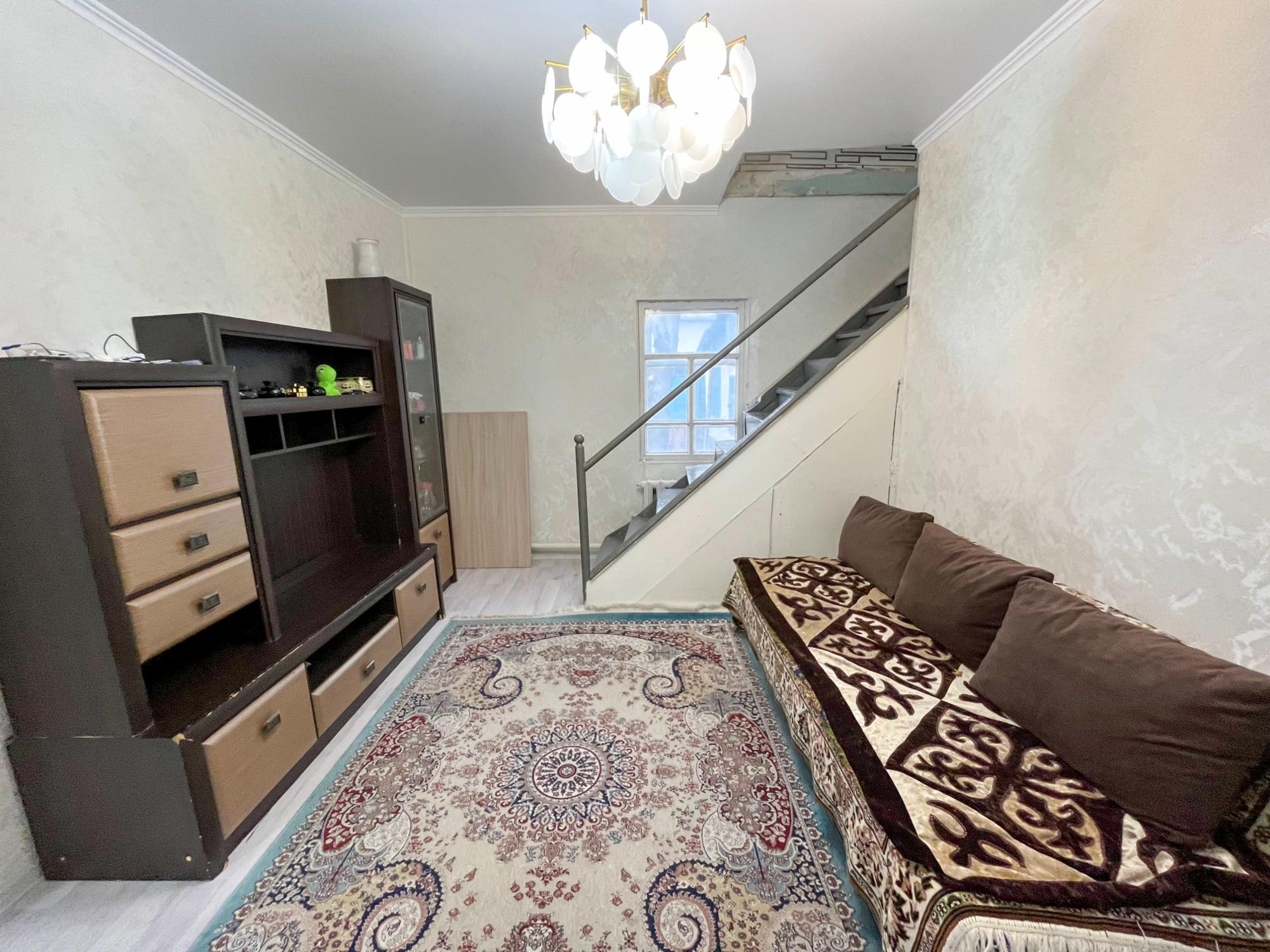 5-комнантный квартира, 93.0 м²,Асановой за 15 600 000