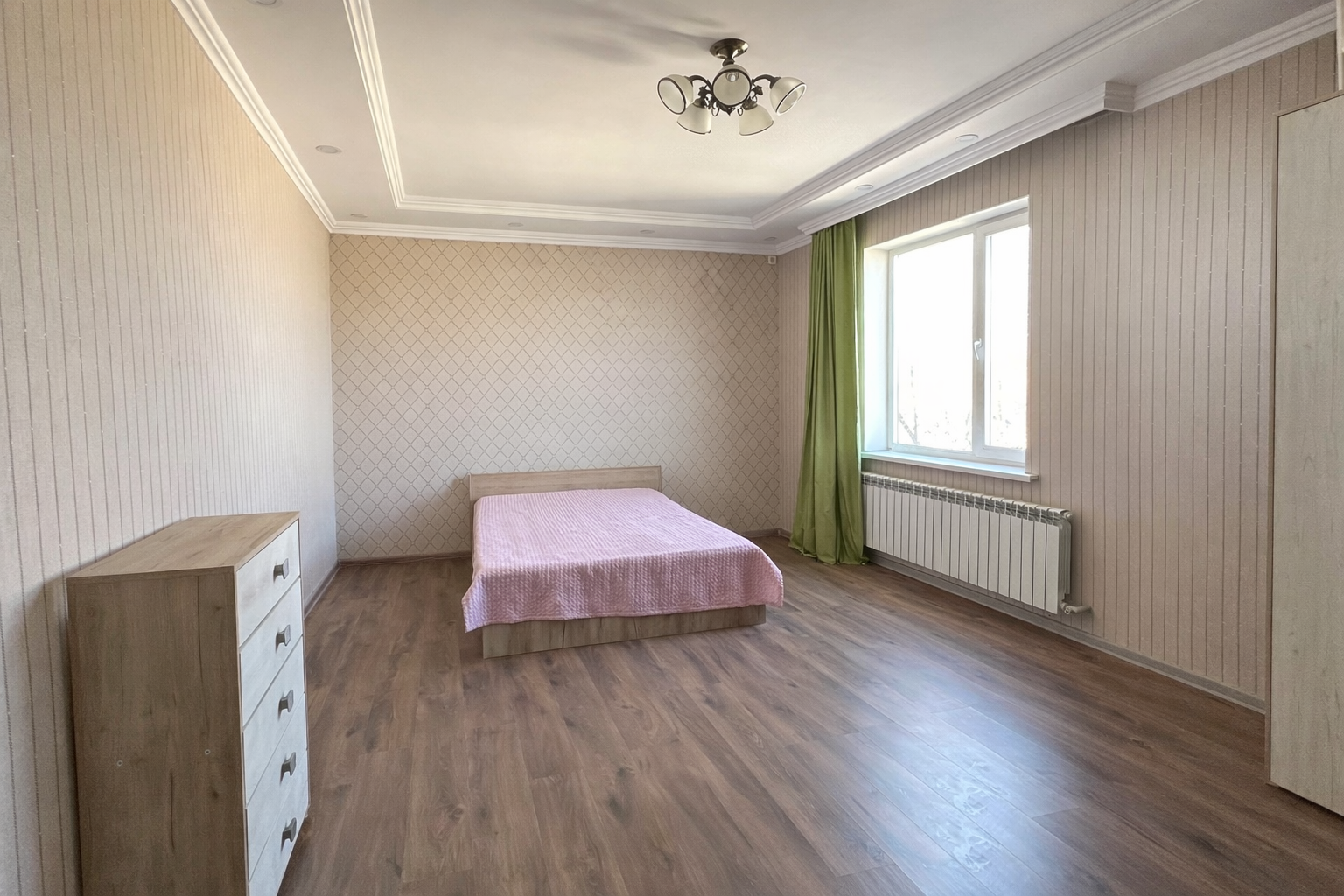 8-комнантный квартира, 300.0 м²,Каратальская за 110 000 000