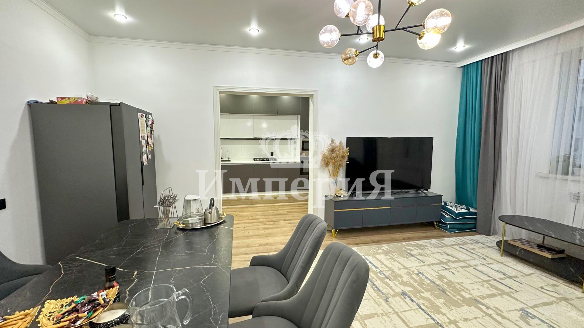 5-комнантная квартира, 160.0 м²,Бирлик за 68 000 000