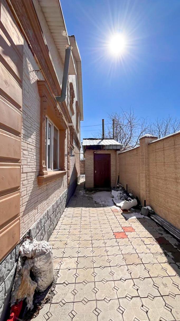 5-комнантный квартира, 185.0 м²,Кабанбай Батыра за 60 000 000