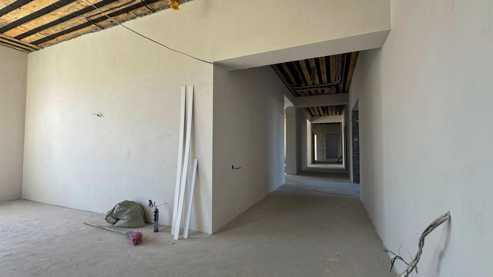 7-комнантный квартира, 372.0 м²,Абая за 95 000 000