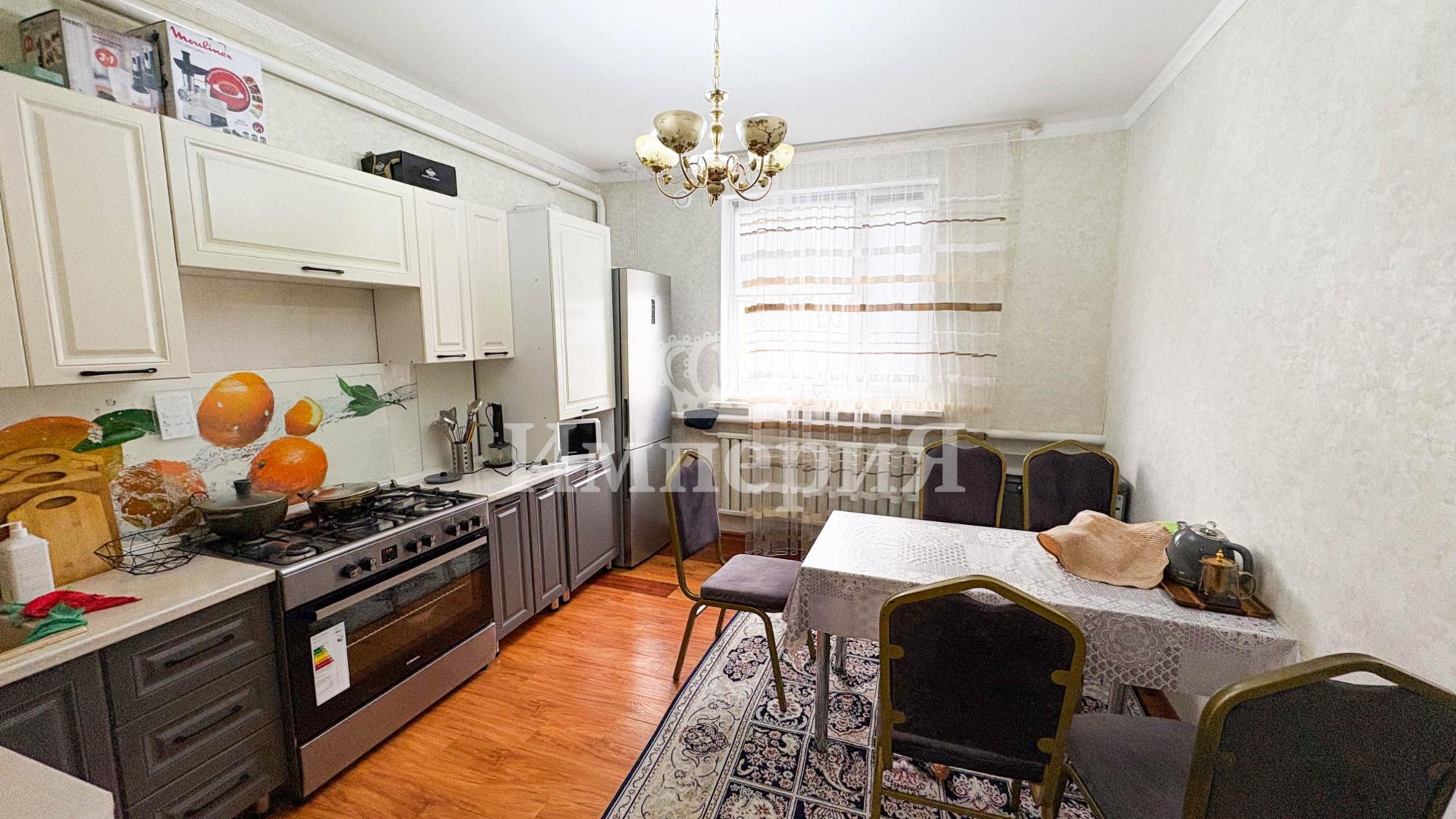 4-комнантный квартира, 110.0 м²,Жарык за 27 700 000