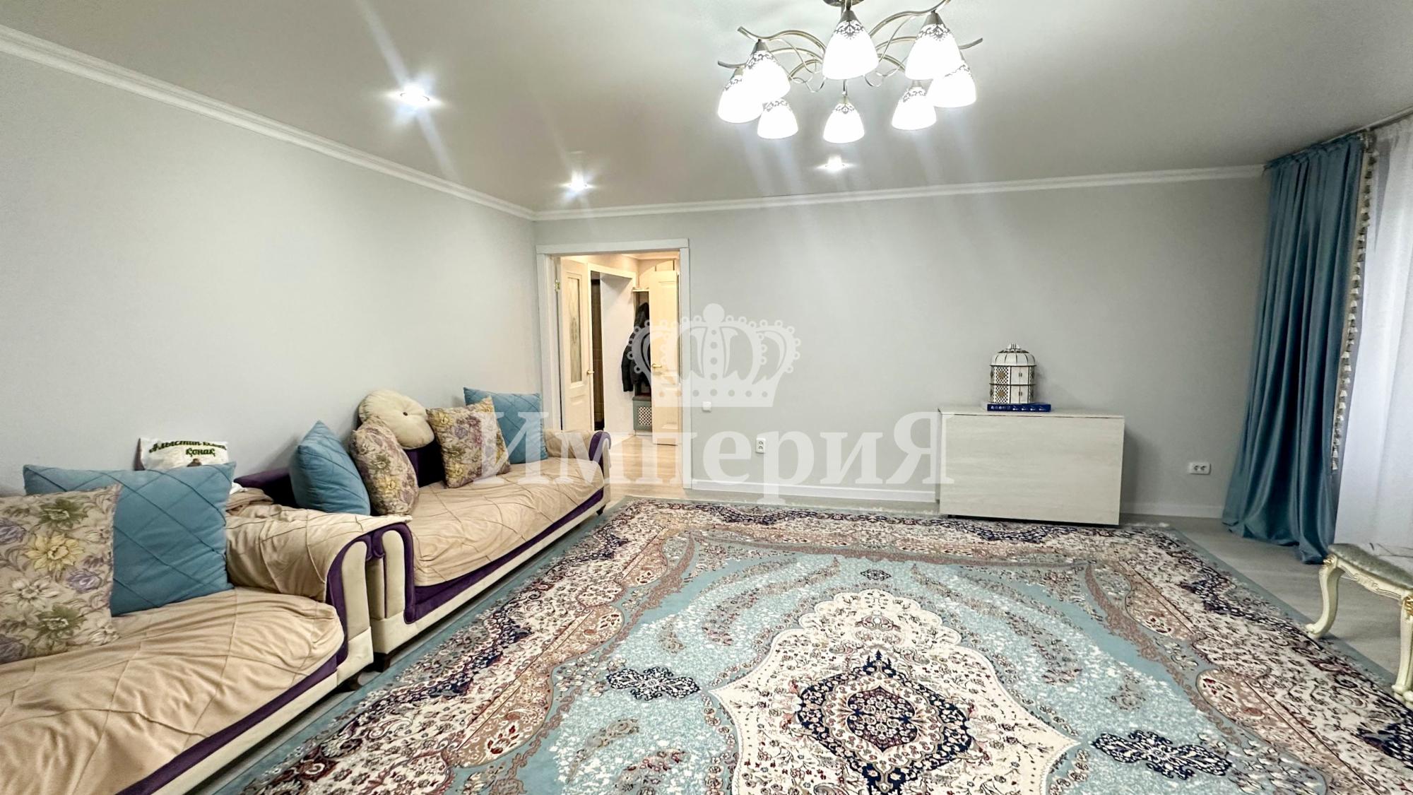 4-комнантная квартира, 91.0 м²,Центр за 38 000 000