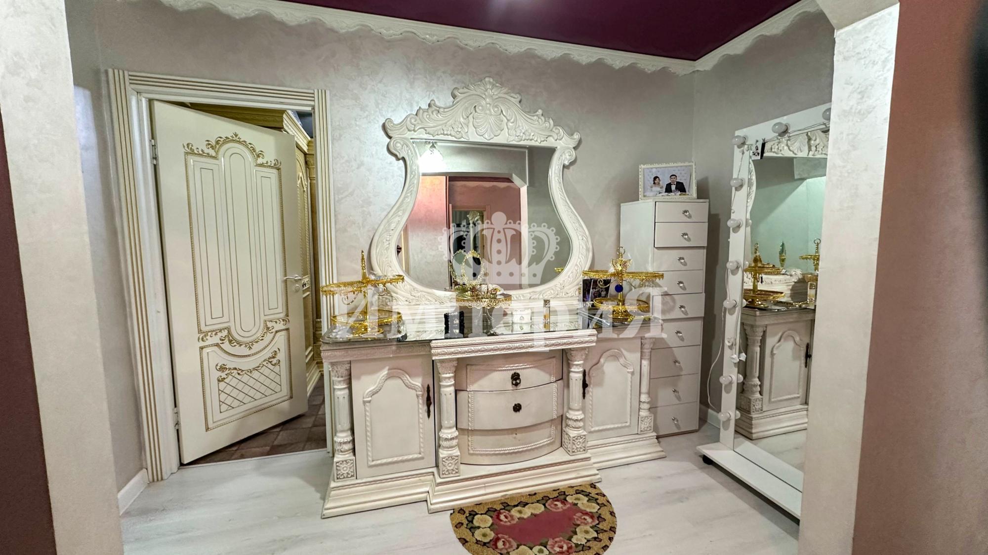 4-комнантная квартира, 92.0 м²,3 мкр за 35 500 000