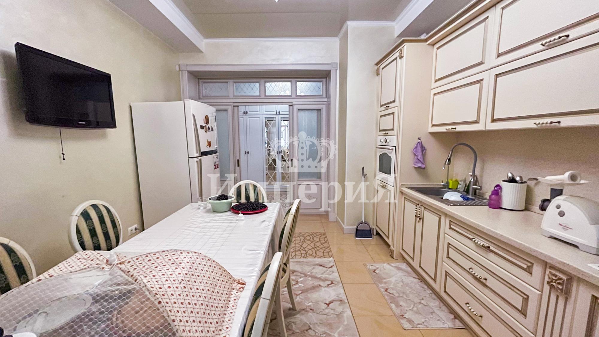 4-комнантная квартира, 161.0 м²,Назарбаева за 75 000 000