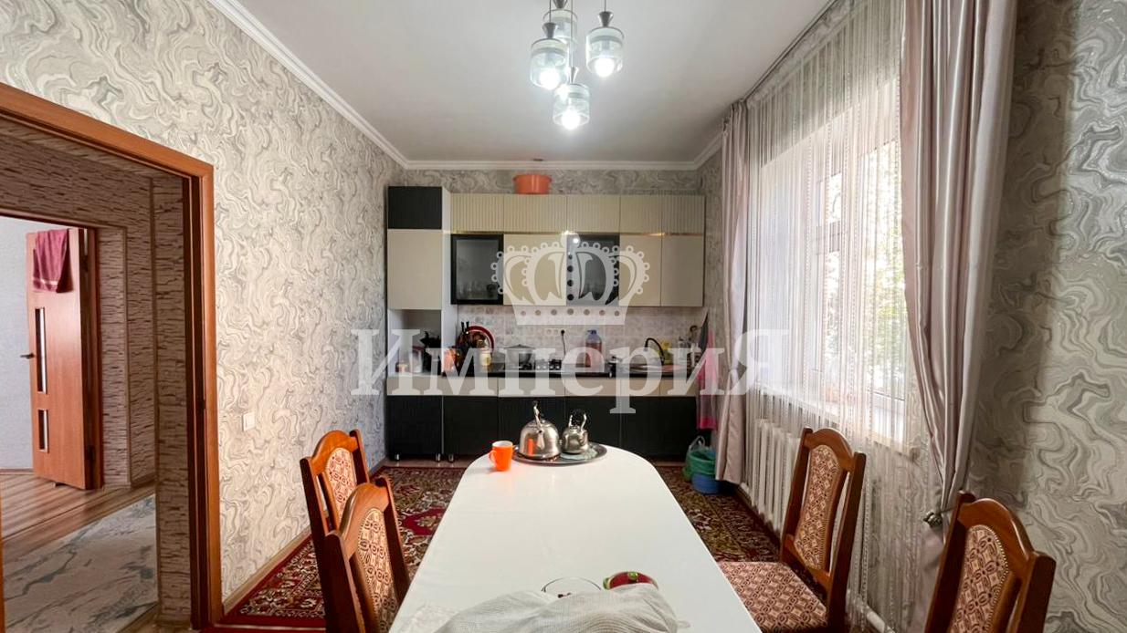 4-комнантный квартира, 170.0 м²,Алмалыбак за 50 000 000