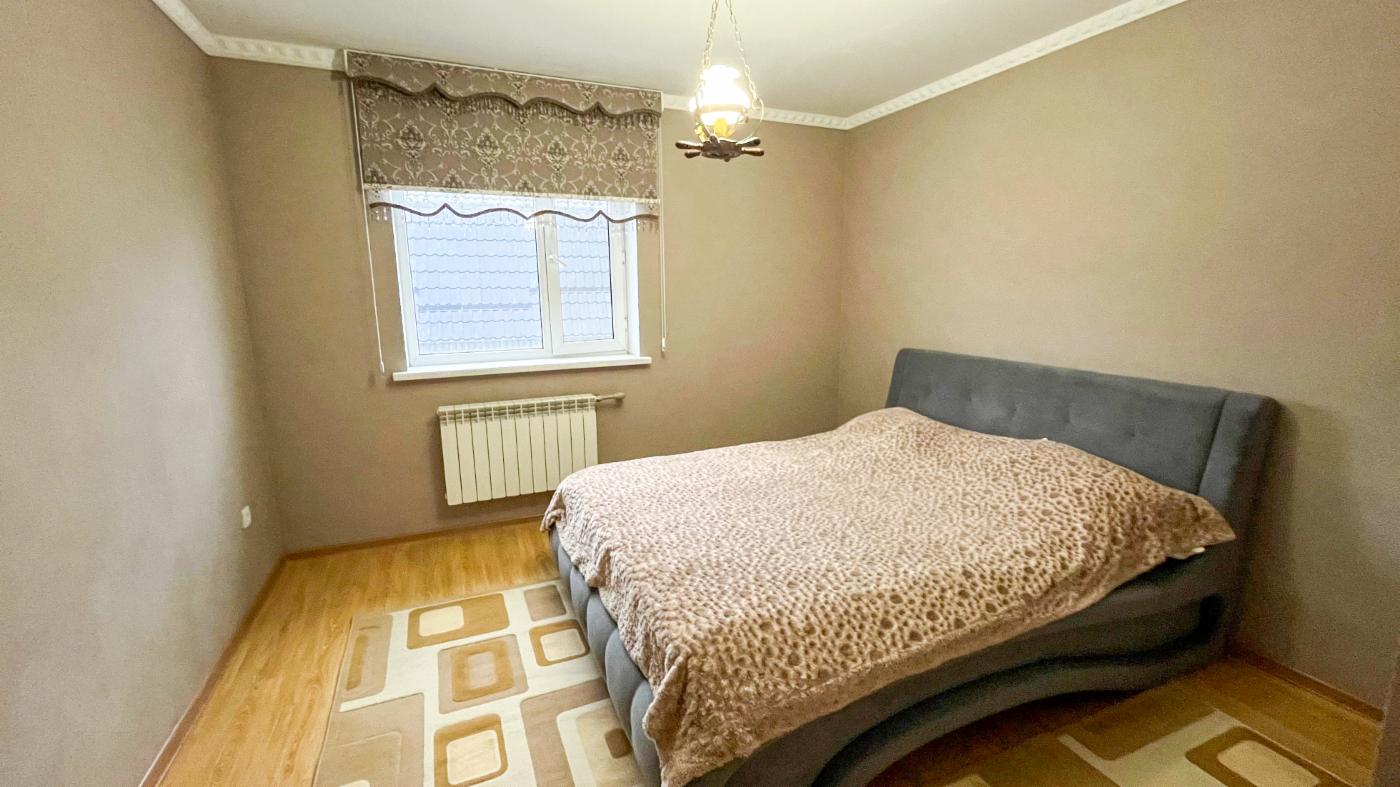 6-комнантный квартира, 250.0 м²,Акын Сара за 50 000 000