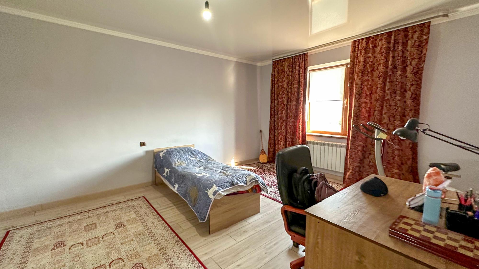 6-комнантный квартира, 273.0 м²,Жылысай за 63 000 000