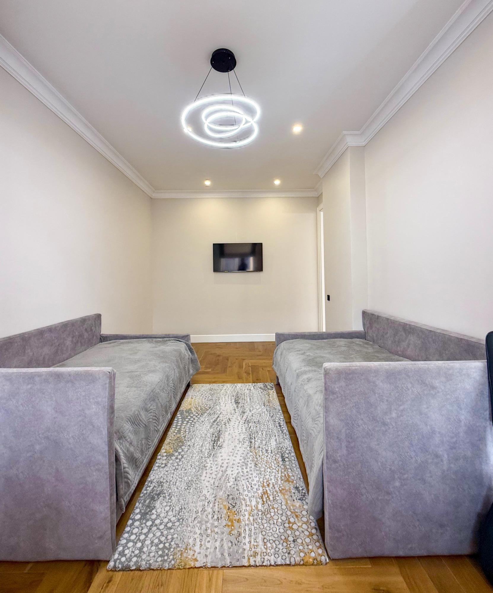 4-комнантная квартира, 200.0 м²,Каратал за 140 000 000