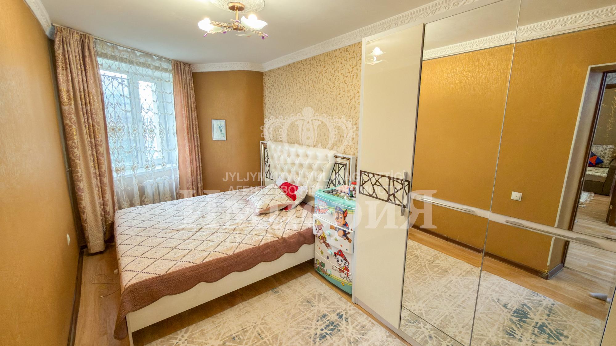 5-комнантная квартира, 96.0 м²,4 мкр за 32 500 000