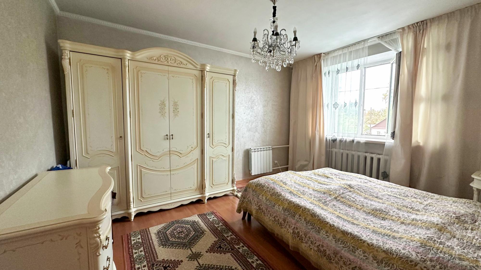 5-комнантный квартира, 215.0 м²,Брусиловского за 33 000 000