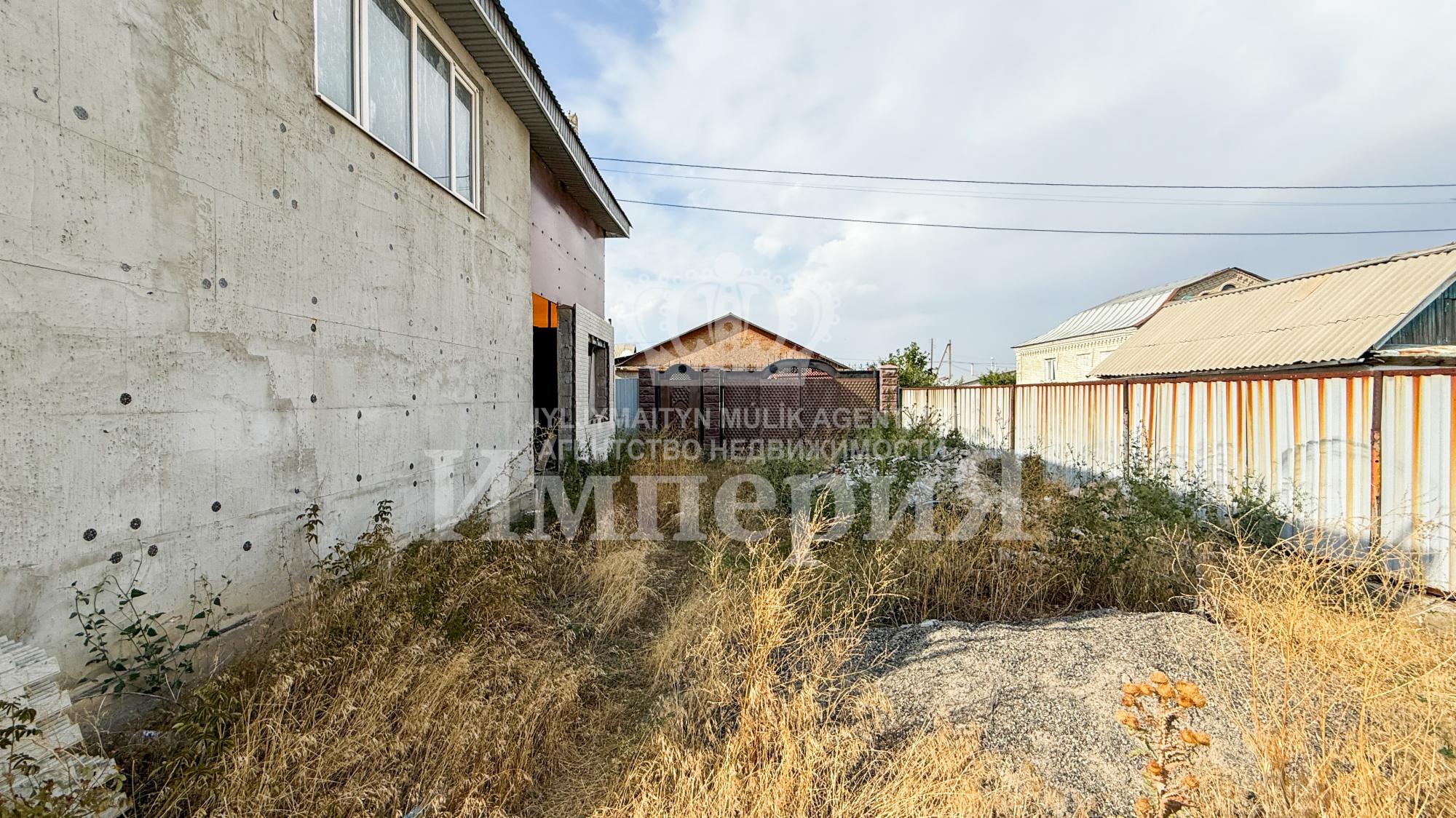 5-комнантный квартира, 185.0 м²,Сенгирбаева за 27 000 000