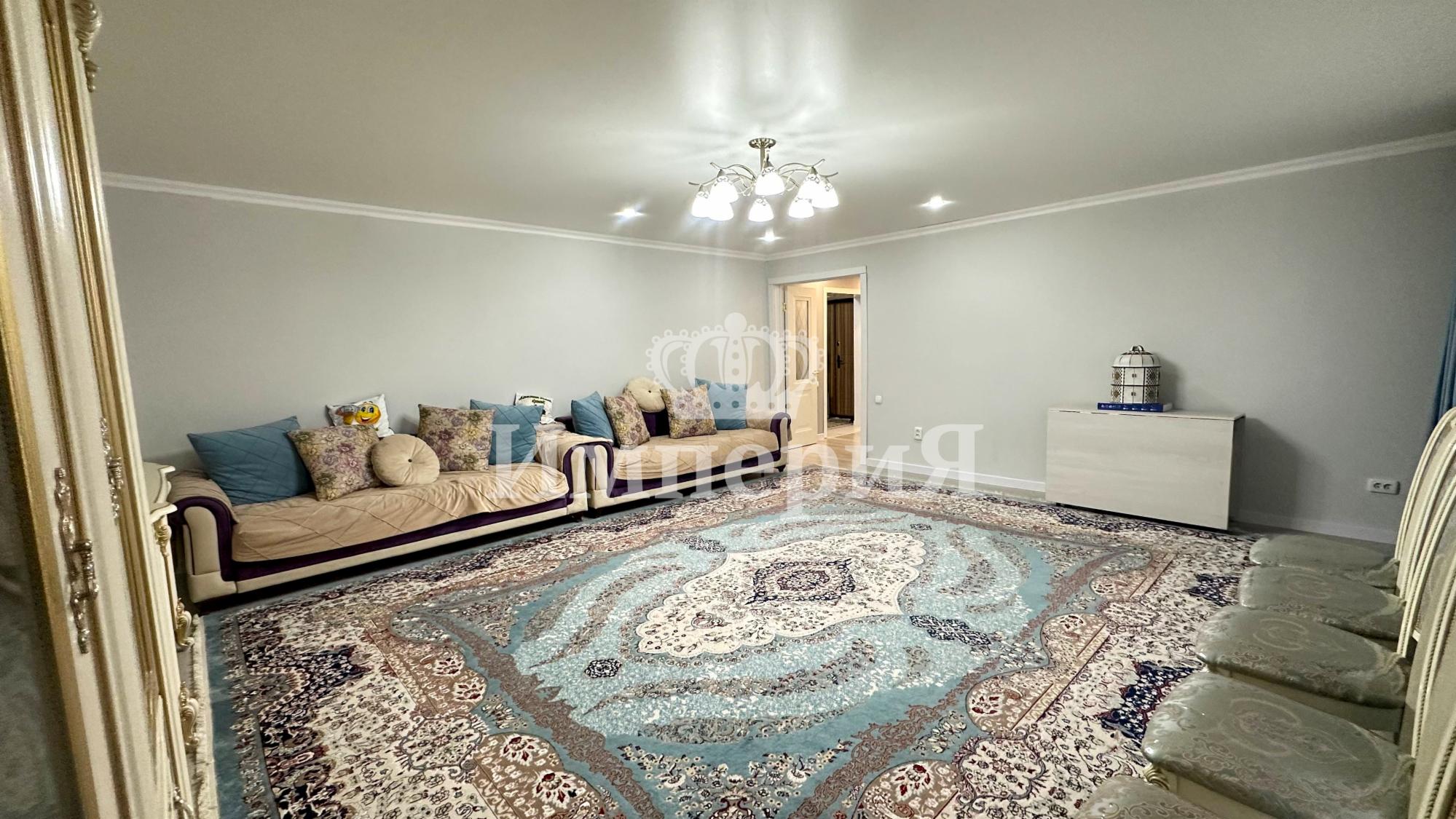 4-комнантная квартира, 91.0 м²,Центр за 38 000 000