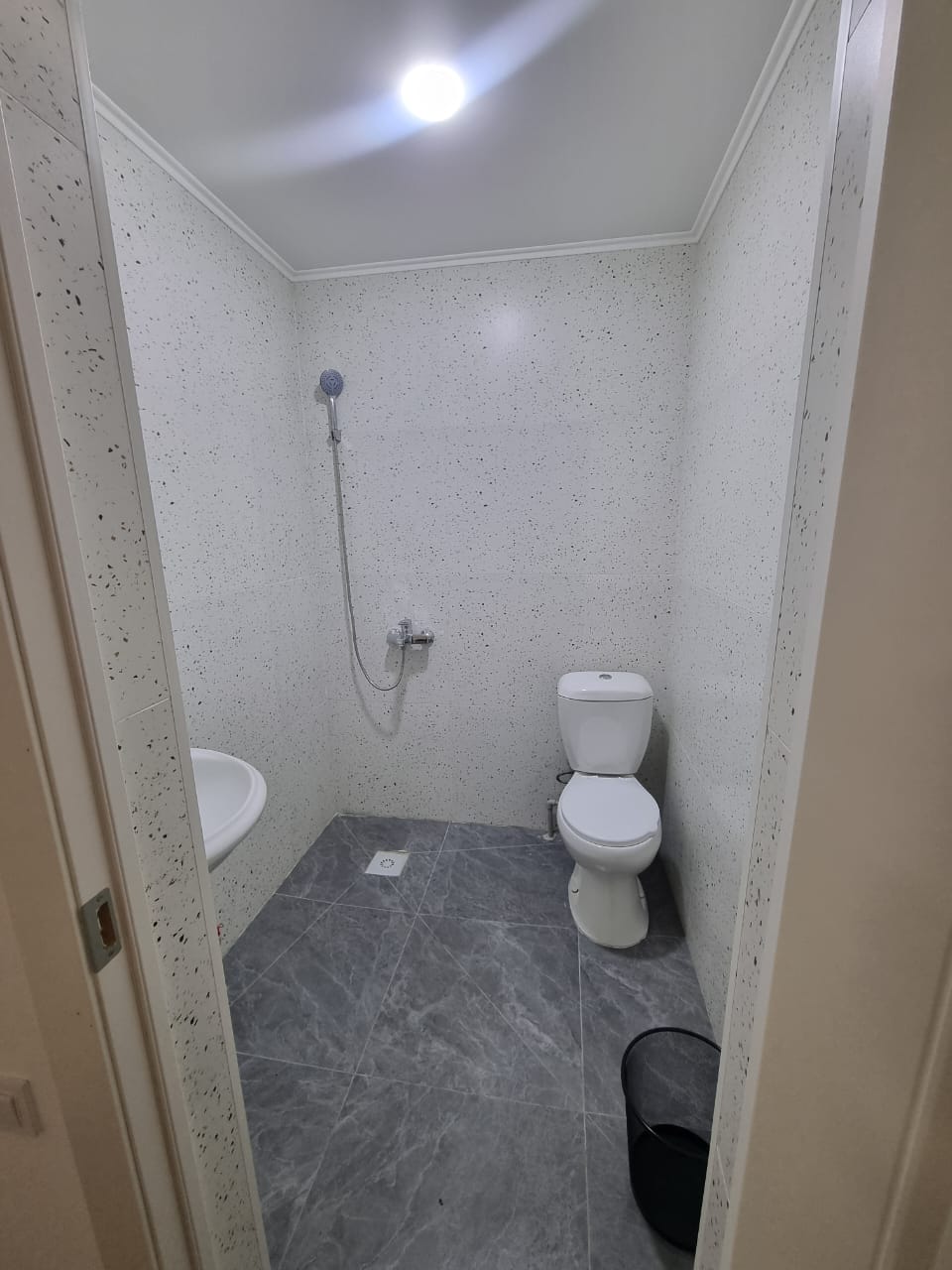 10-комнантный квартира, 50.0 м²,Жабаева за 2 000 000