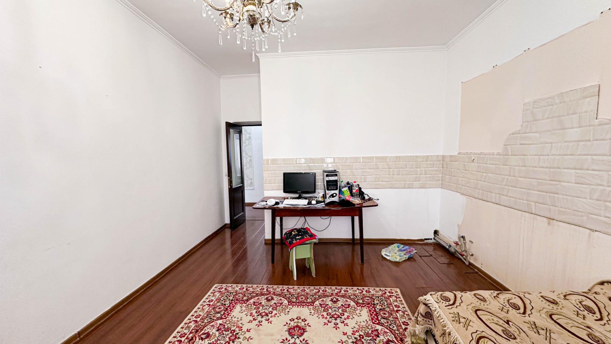 10-комнантный квартира, 410.0 м²,мкр Жастар за 52 000 000