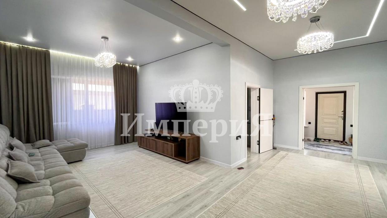 5-комнантный квартира, 157.0 м²,Арасан за 63 000 000