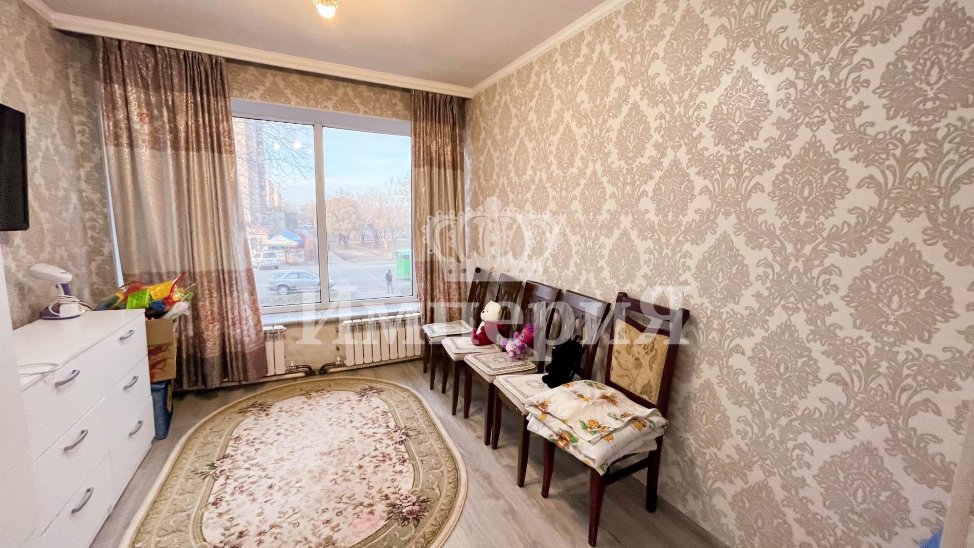 4-комнантный квартира, 112.0 м²,мкр Самал за 36 000 000