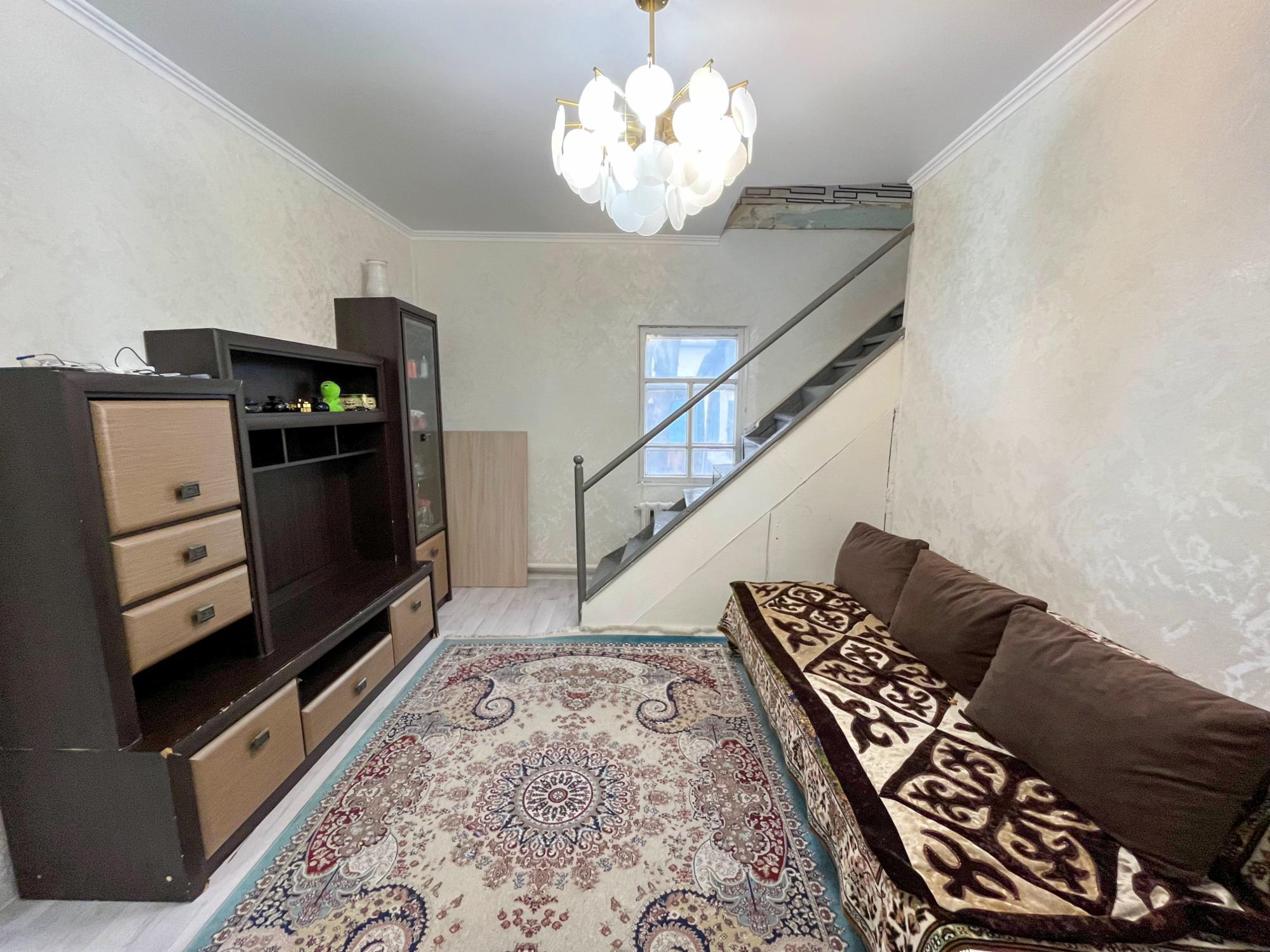 5-комнантный квартира, 93.0 м²,Асановой за 15 600 000