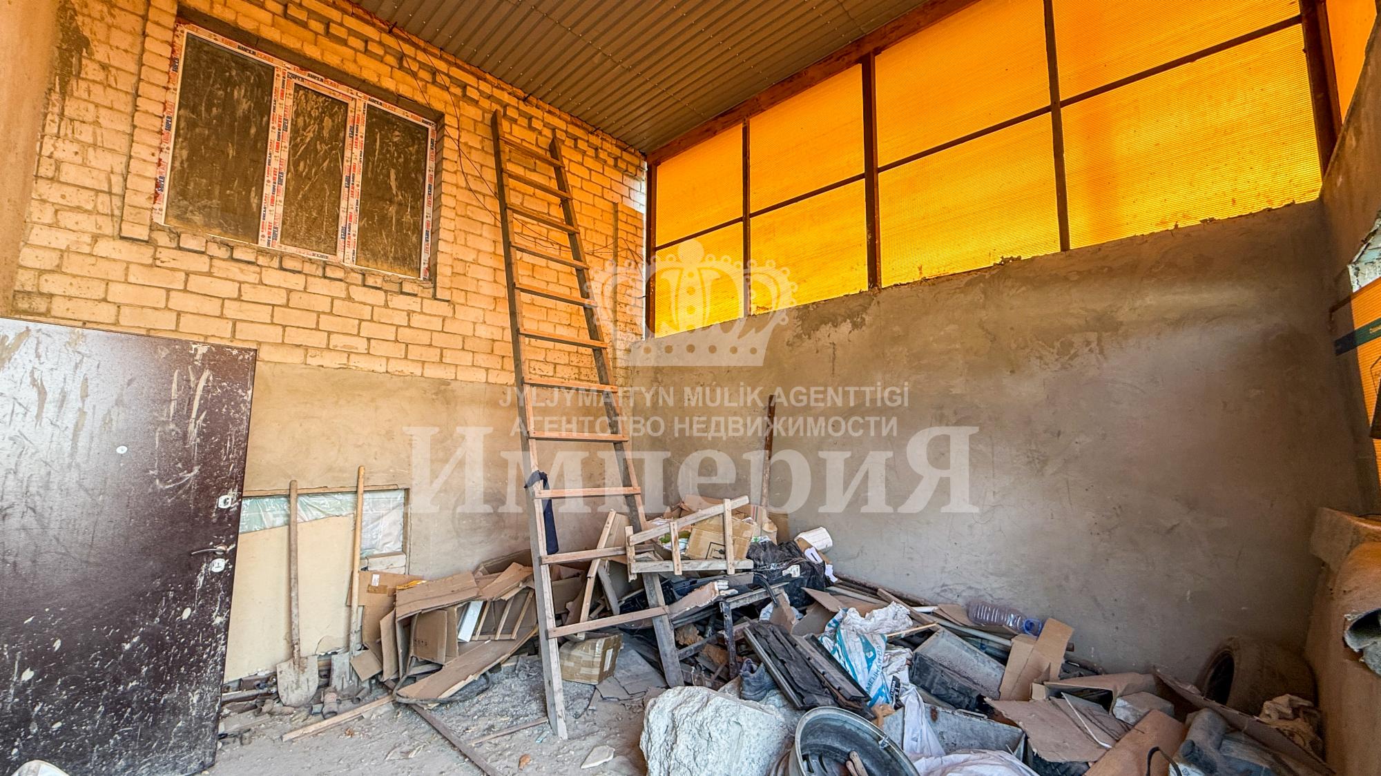 5-комнантный квартира, 185.0 м²,Сенгирбаева за 27 000 000
