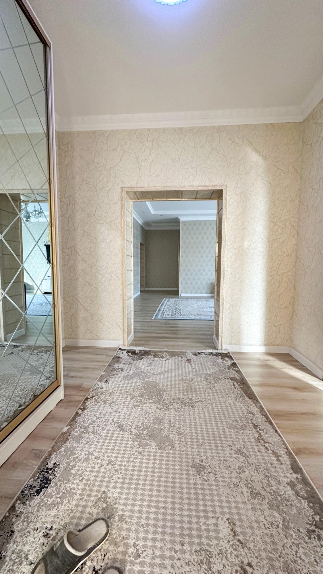 5-комнантный квартира, 180.0 м²,Жастар за 64 000 000