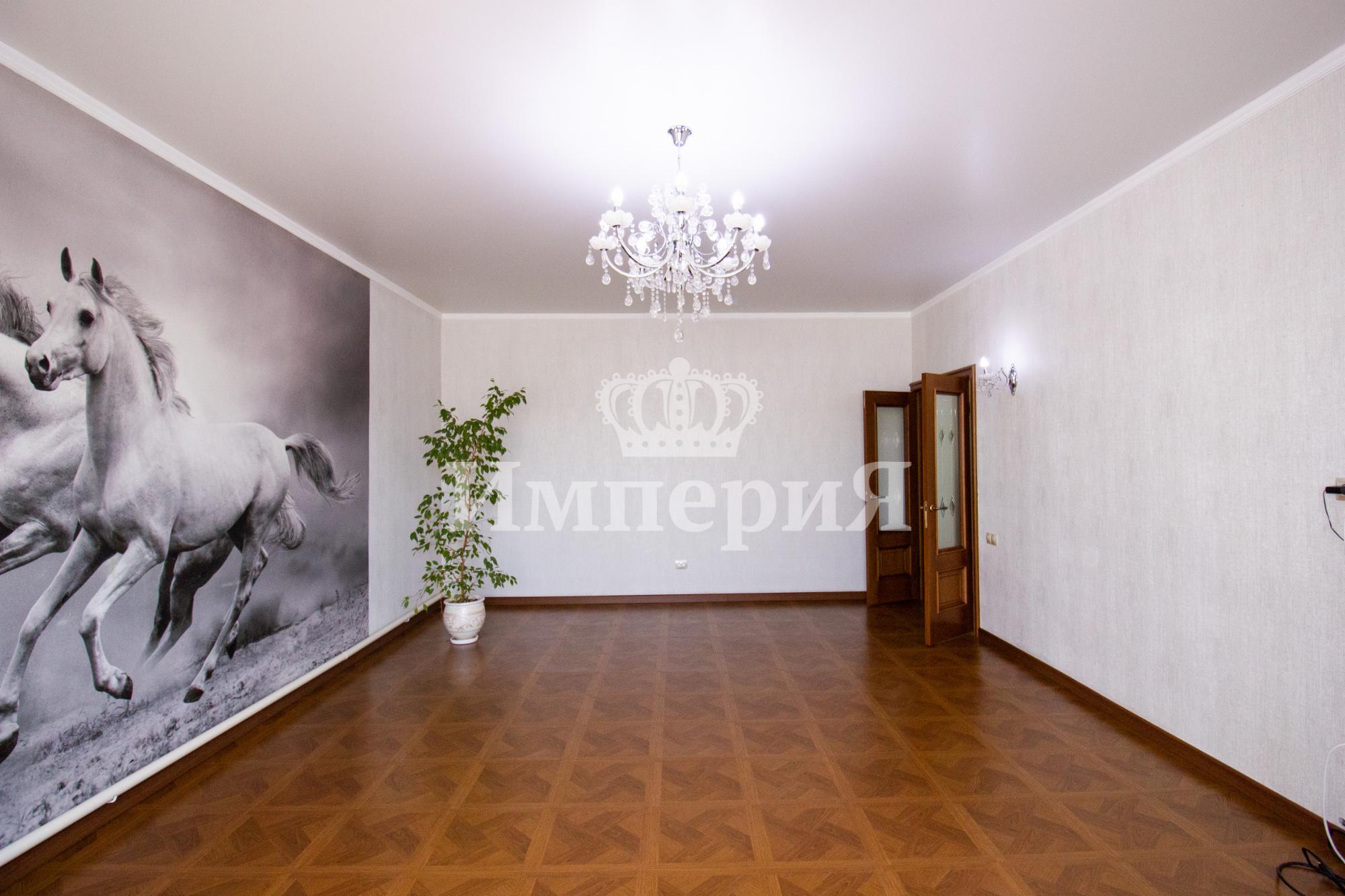 5-комнантный квартира, 180.0 м²,Алтай за 55 000 000