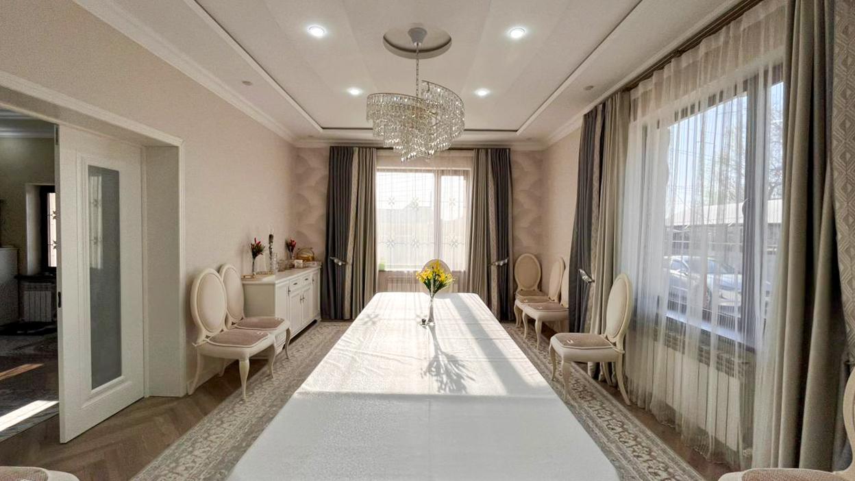 6-комнантный квартира, 236.0 м²,Ак бастау за 120 000 000