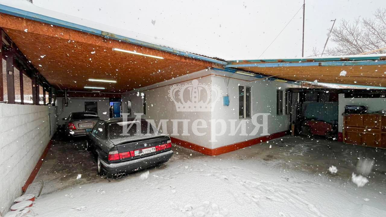 4-комнантный квартира, 100.0 м²,Валиханова за 21 000 000