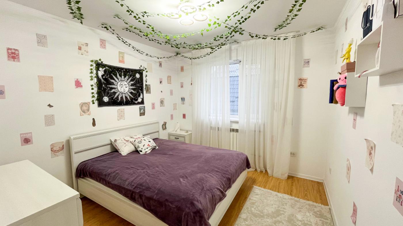 6-комнантный квартира, 250.0 м²,Акын Сара за 50 000 000