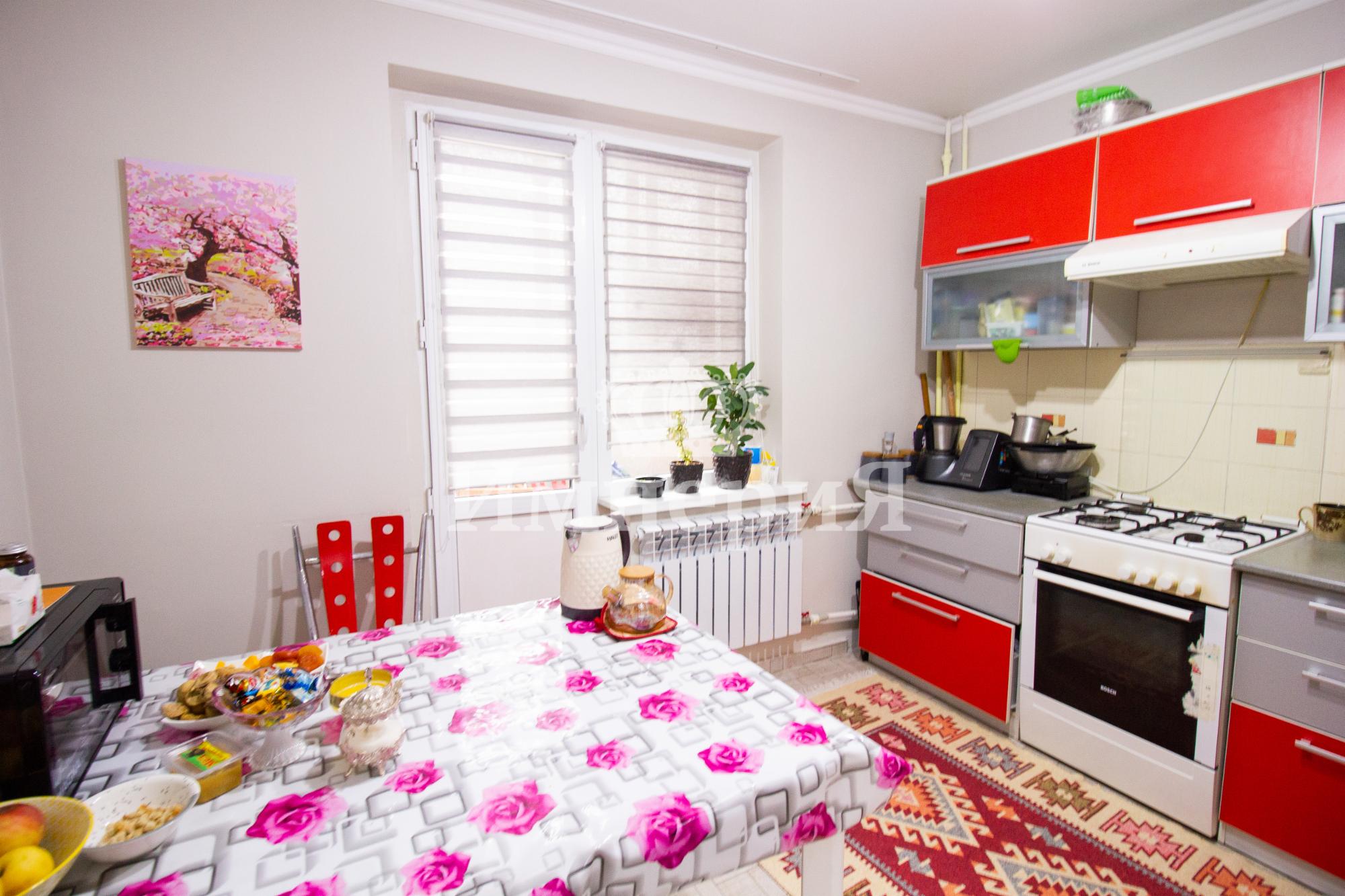 4-комнантная квартира, 91.0 м²,мкр Мушелтой за 32 000 000