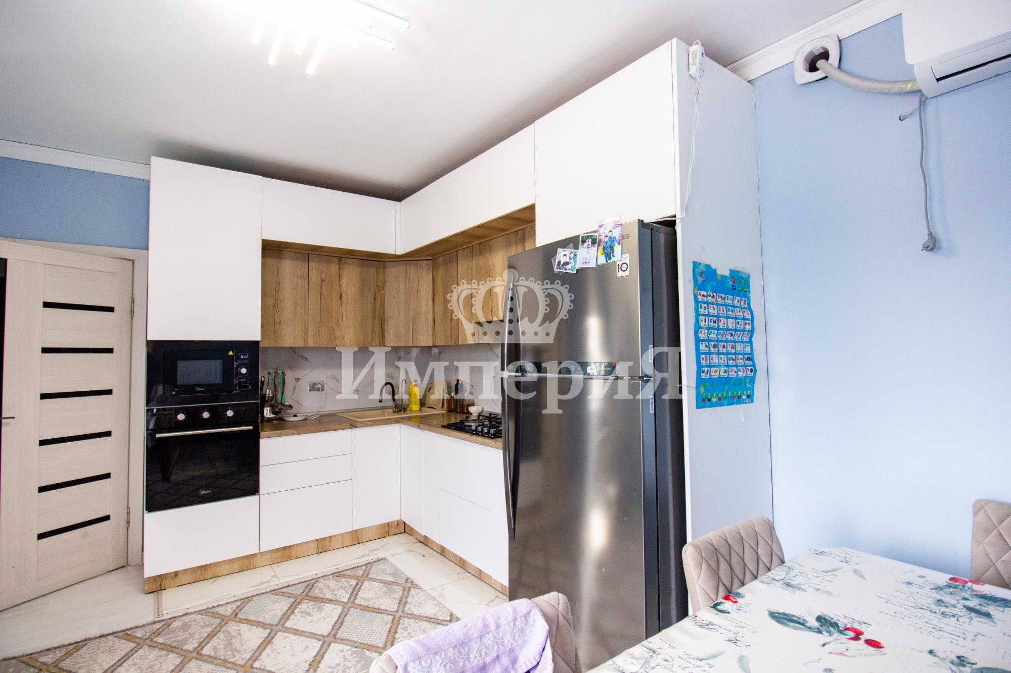 3-комнантный квартира, 80.0 м²,Подобедова за 15 500 000