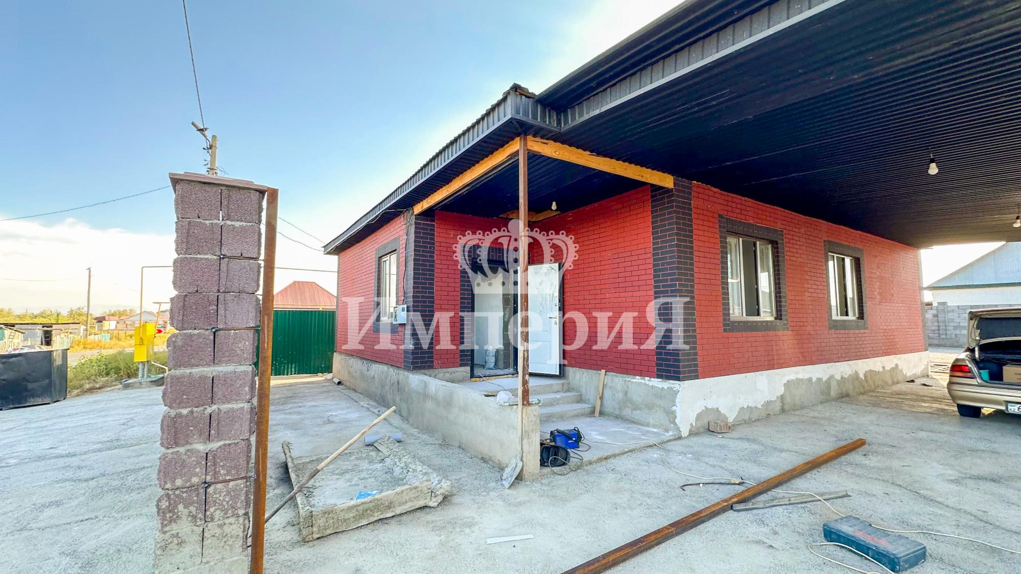 3-комнантный квартира, 243.0 м²,Мукашева за 27 000 000