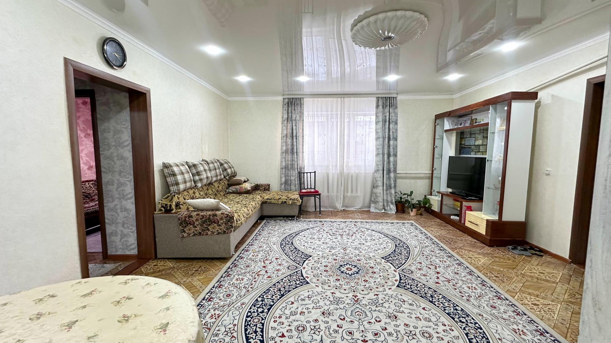 4-комнантный квартира, 140.0 м²,Абая за 24 500 000